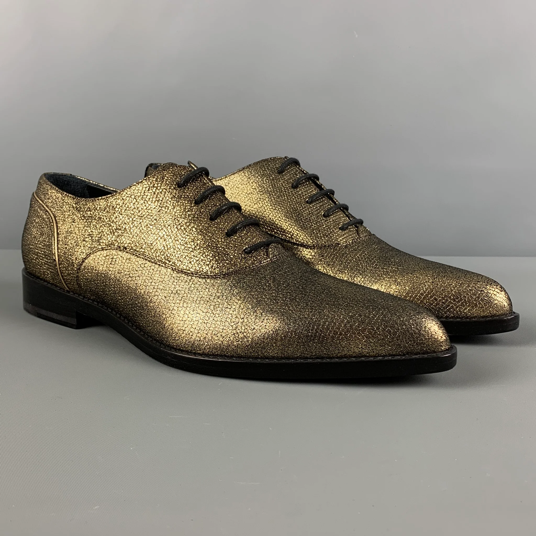 LANVIN Size 7.5 Gold Metallic Leather Lace Up Shoes - Image 2