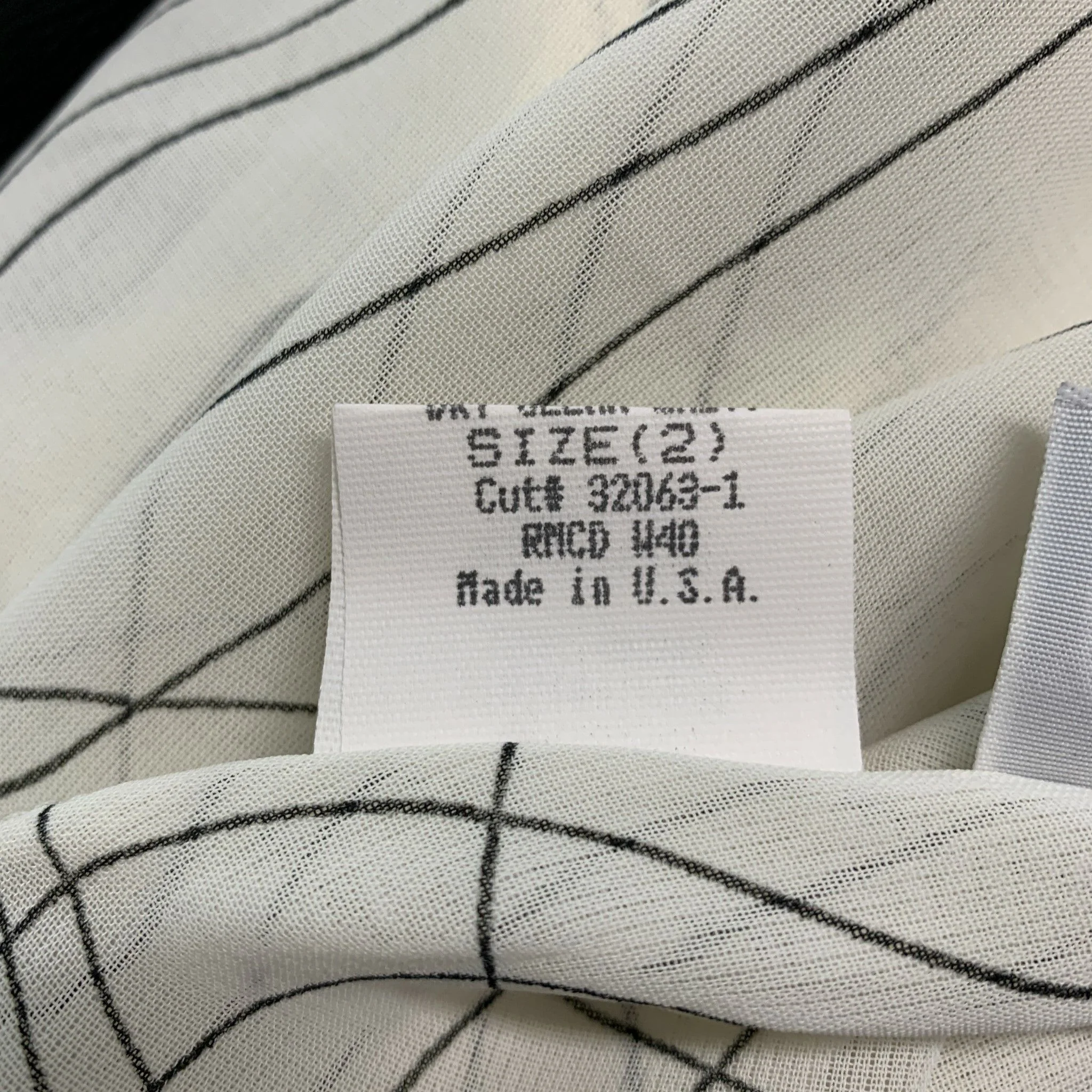 LAUNDRY Size 2 White Black Rayon Abstract Button Up Blouse - Image 6