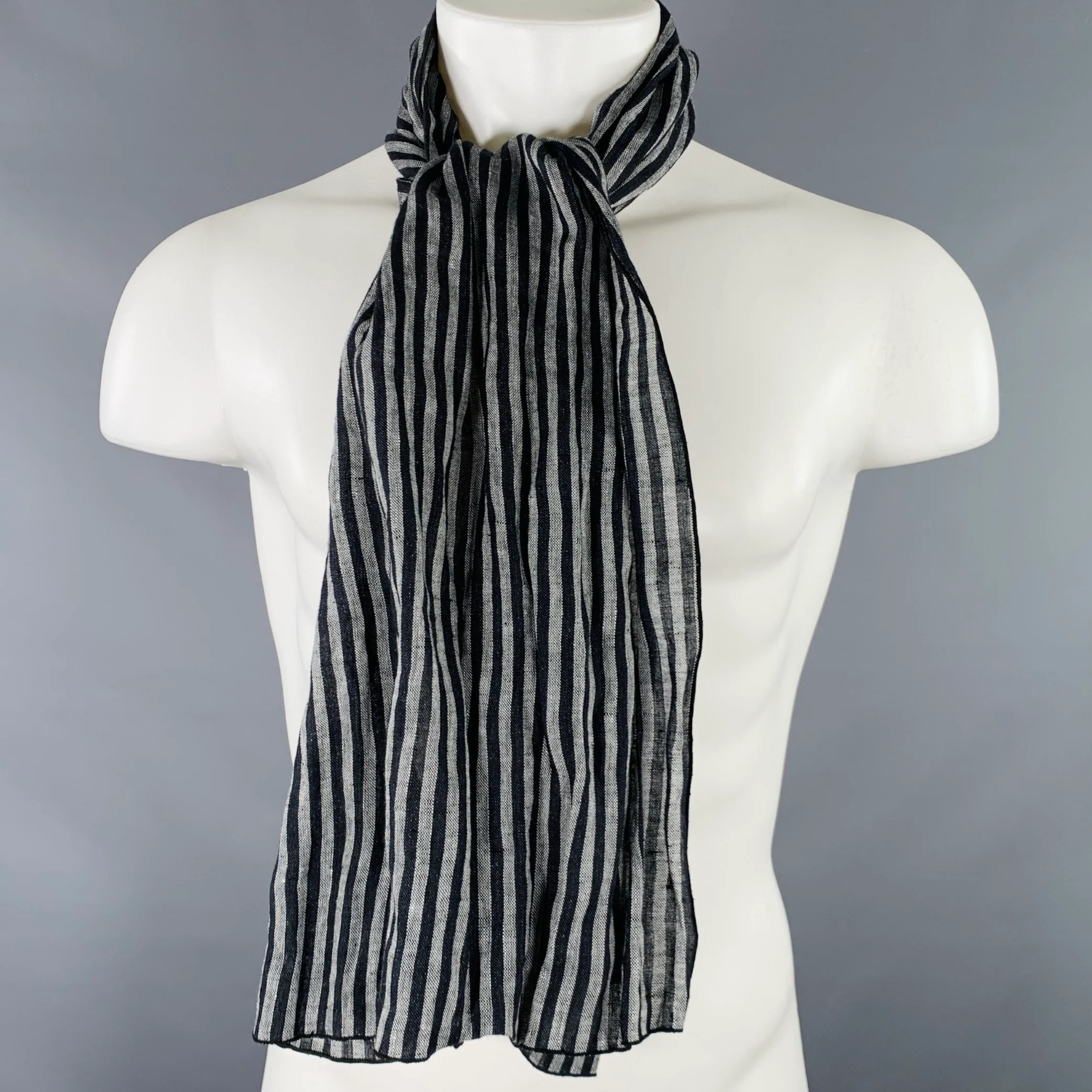 LE VESTIAIRE DE JEANNE Black Grey Stripe Linen Scarf - Image 4