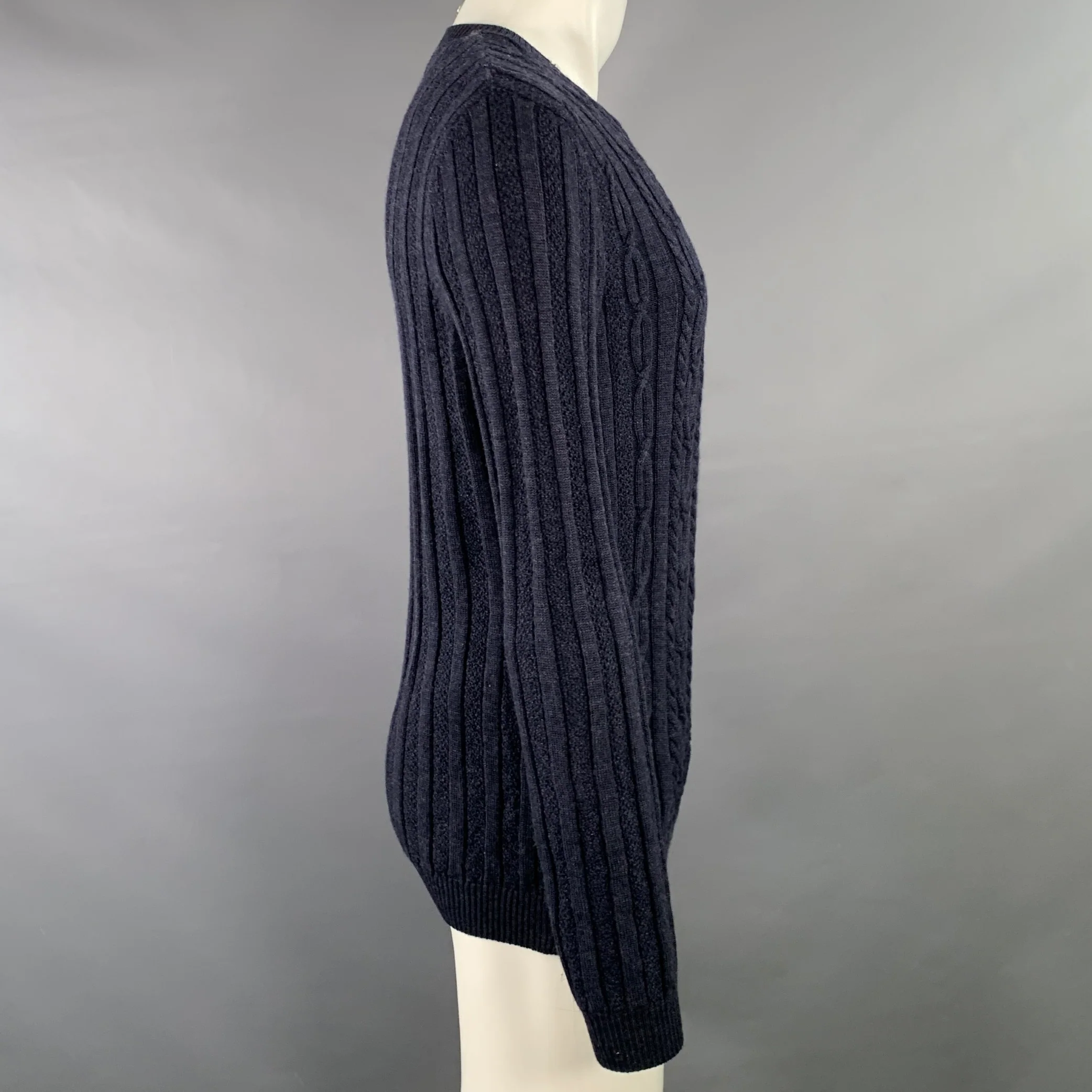 LENOR ROMANO Size M Navy Cable Knit Merino Wool V-Neck Pullover - Image 2