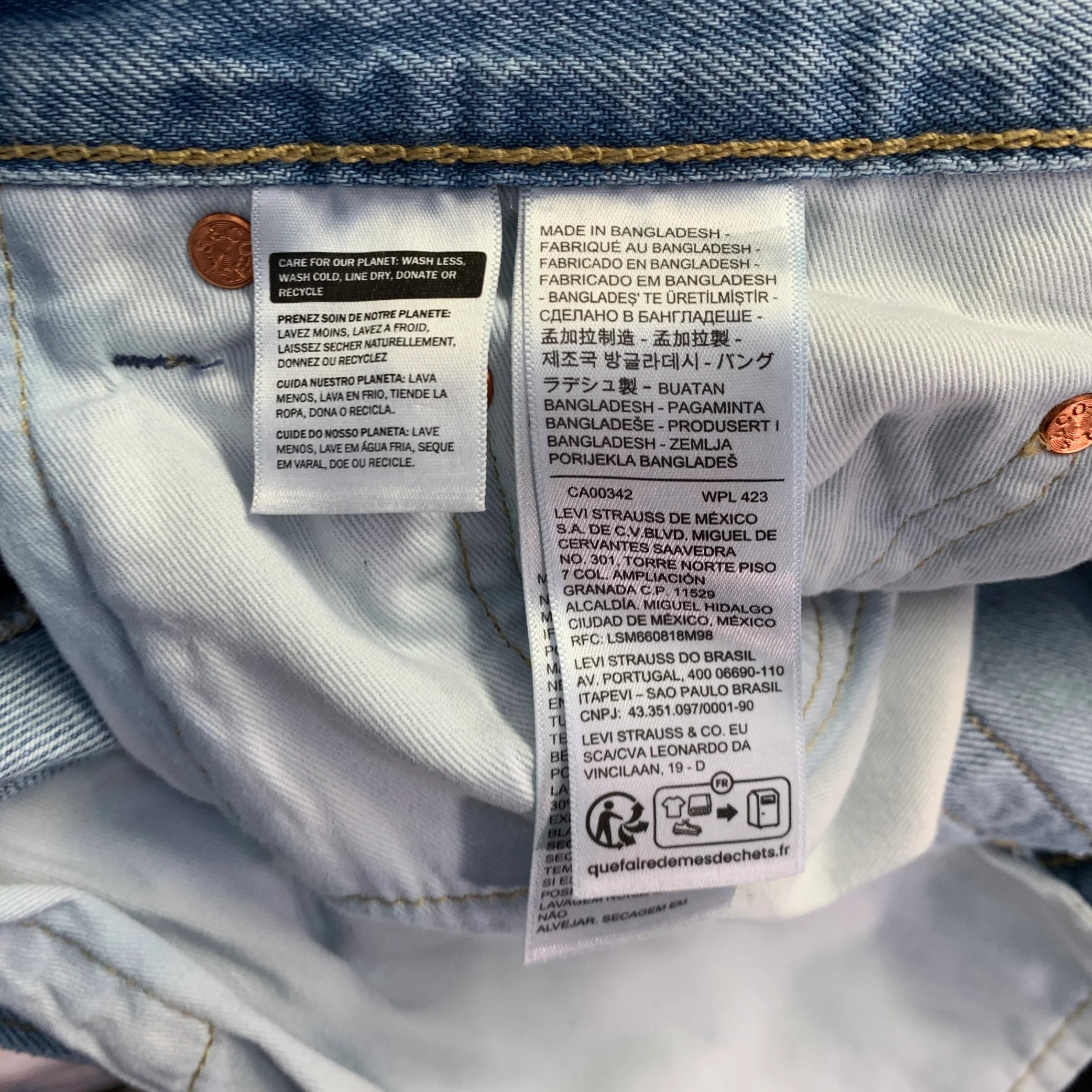 LEVI STRAUSS Size 32 Blue Cotton Wide Leg Distressed Raw Edge Jeans - Image 9