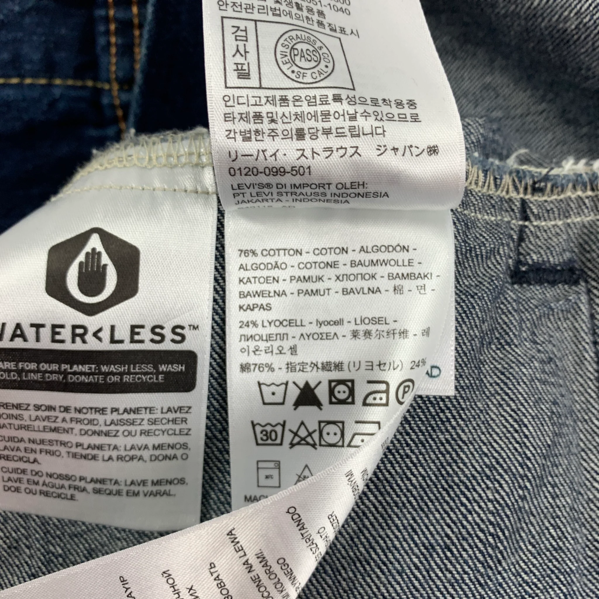 LEVI'S Size M Blue Cotton Trucker Jacket - Image 4