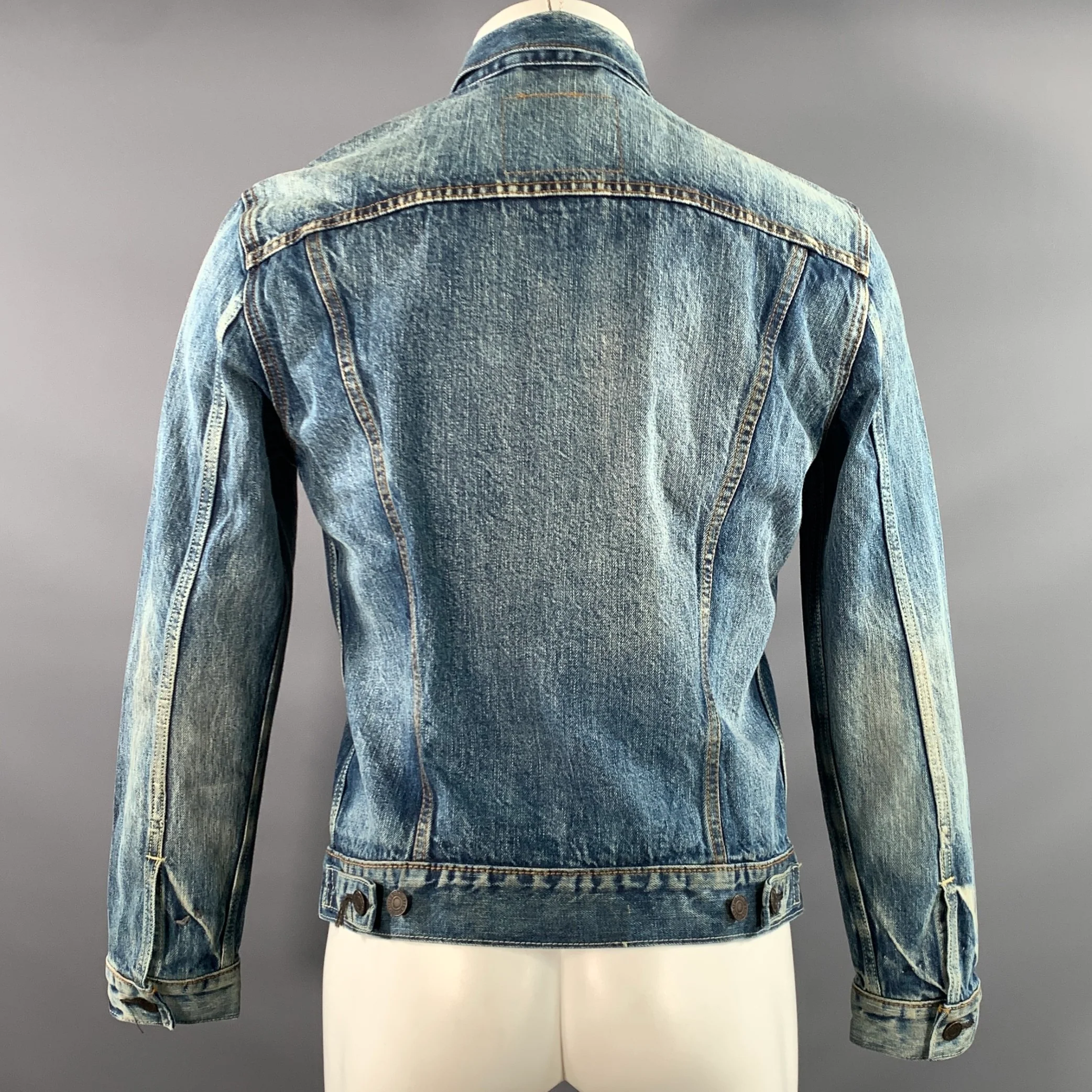 LEVI'S Size M Blue Washed Cotton Trucker Jacket - Image 3