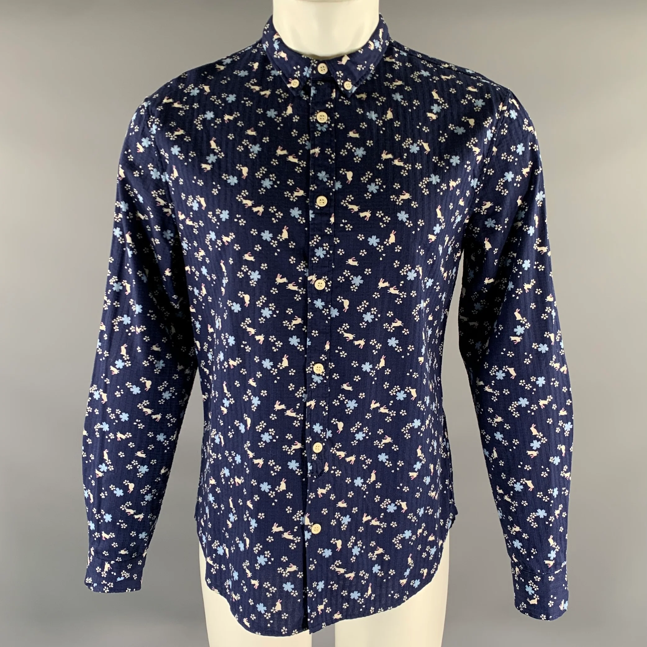 LEVI'S Size M Navy Blue Floral Rabbit Print Cotton Long Sleeve Shirt