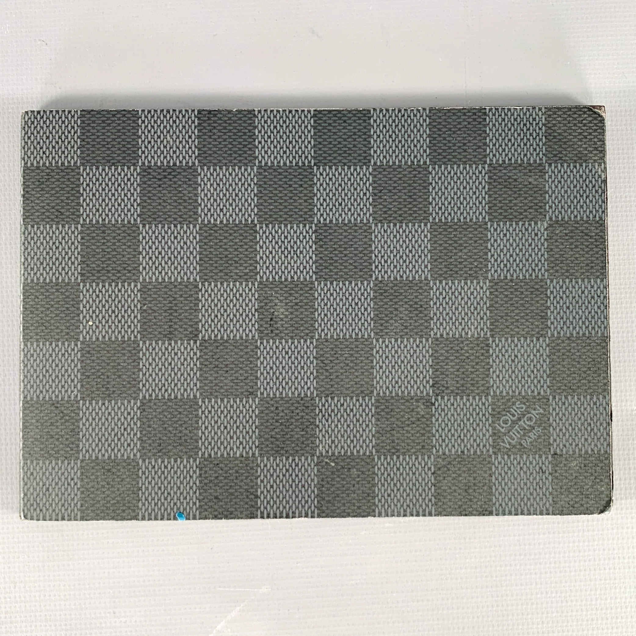 LOUIS VUITTON Black White Rare Casino Night Poker Chip - Image 2