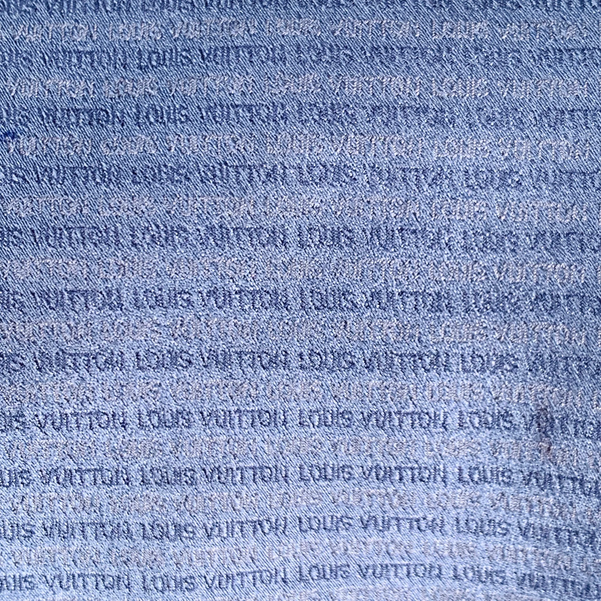 LOUIS VUITTON Blue Logo Silk Tie - Image 2