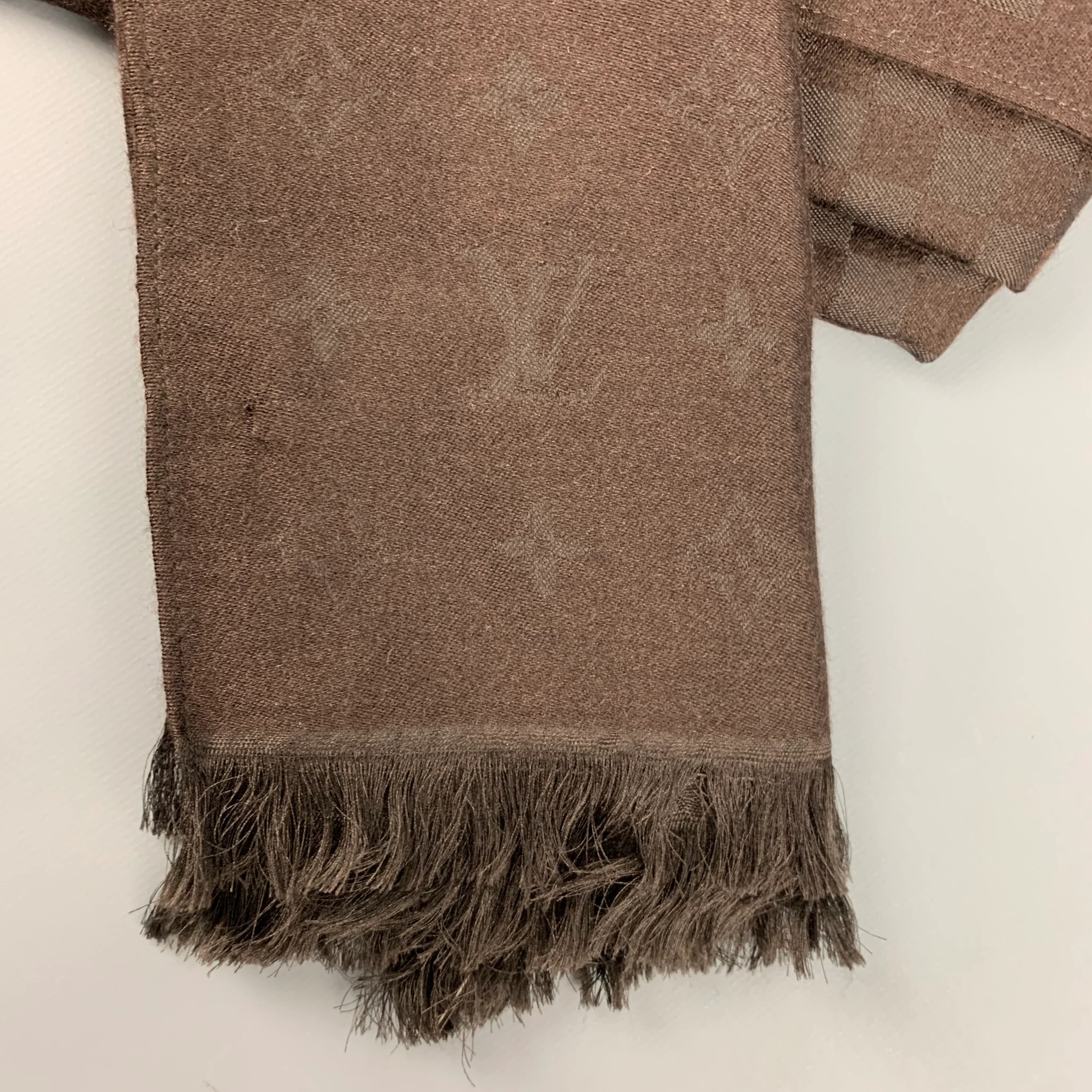 LOUIS VUITTON Brown Monogram Cashmere Silk Scarves - Image 2