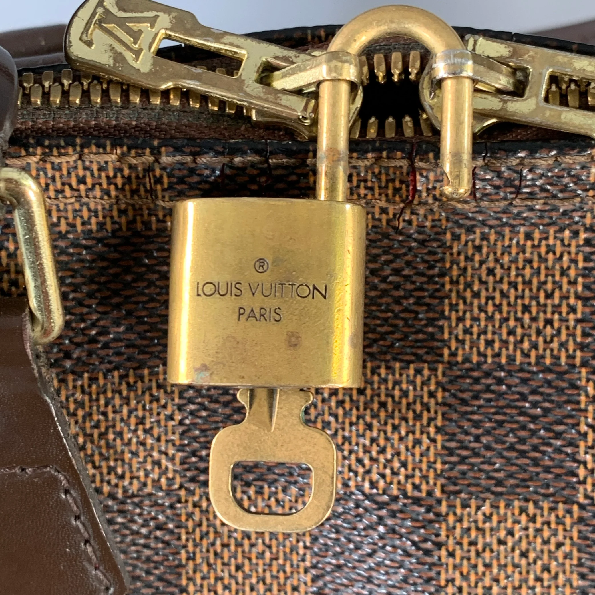 LOUIS VUITTON Ebene Speedy Bandouliere 25 Brown Tan Damier Leather Trim Canvas Handbag - Image 6