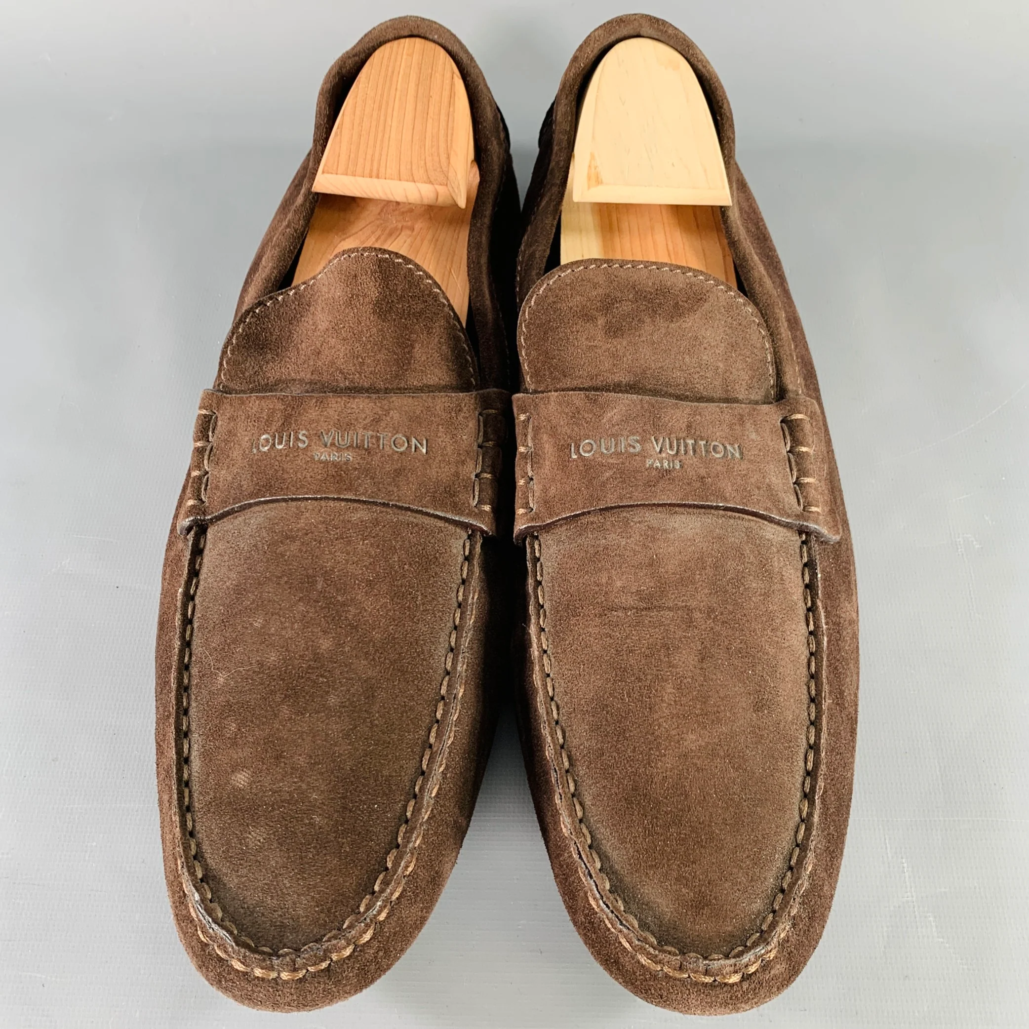 LOUIS VUITTON Size 13 Brown Suede Drivers Loafers - Image 4
