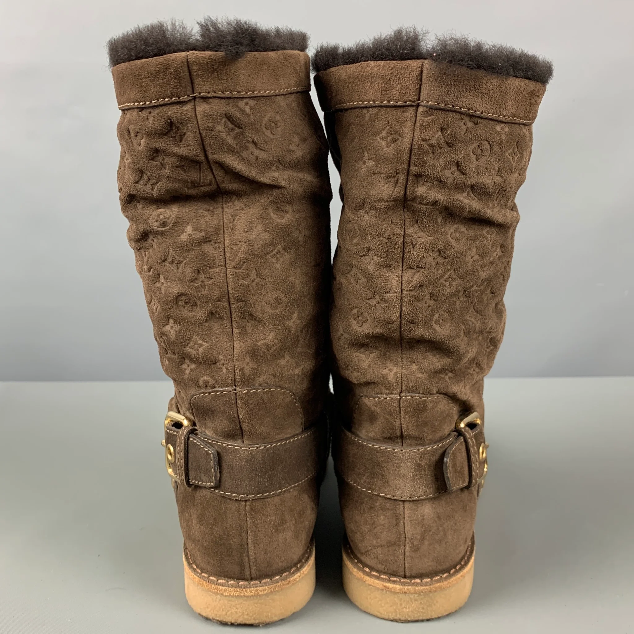 LOUIS VUITTON Size 7 Brown Suede Logo Pull On Boots - Image 3