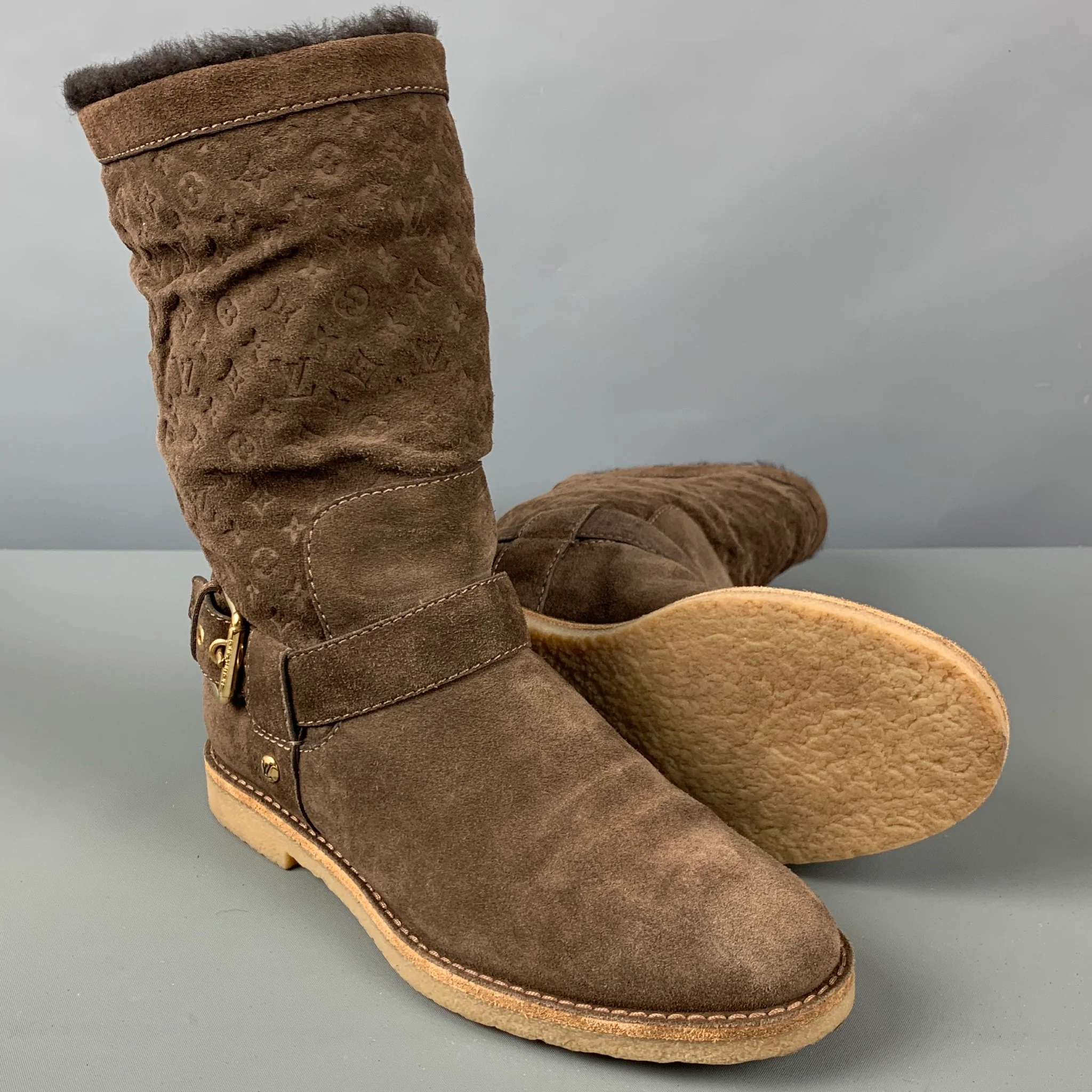 LOUIS VUITTON Size 7 Brown Suede Logo Pull On Boots - Image 5