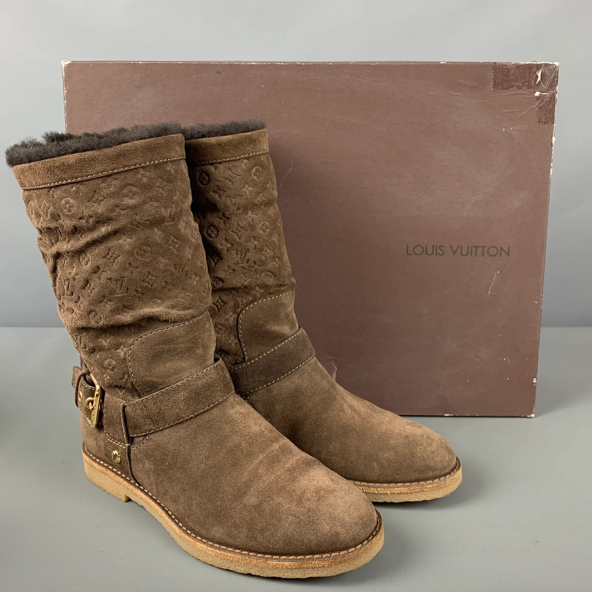 LOUIS VUITTON Size 7 Brown Suede Logo Pull On Boots - Image 8