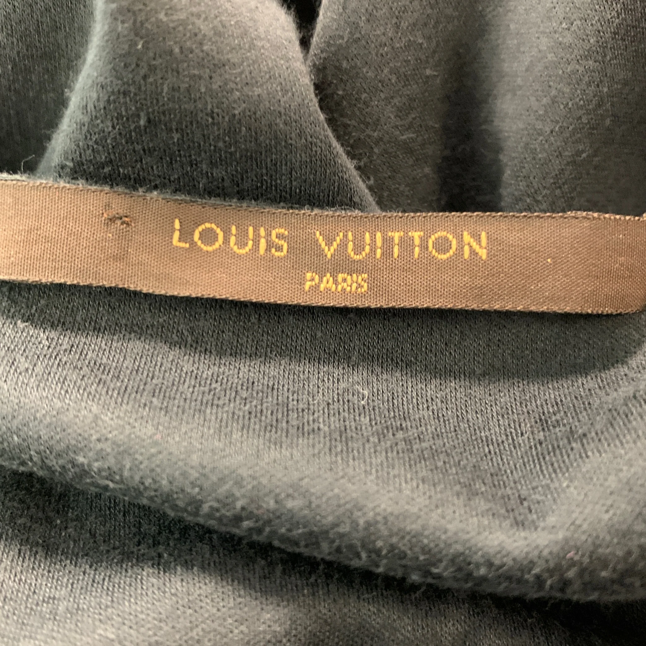 LOUIS VUITTON Size L Grey Solid Cotton Henley T-shirt - Image 4