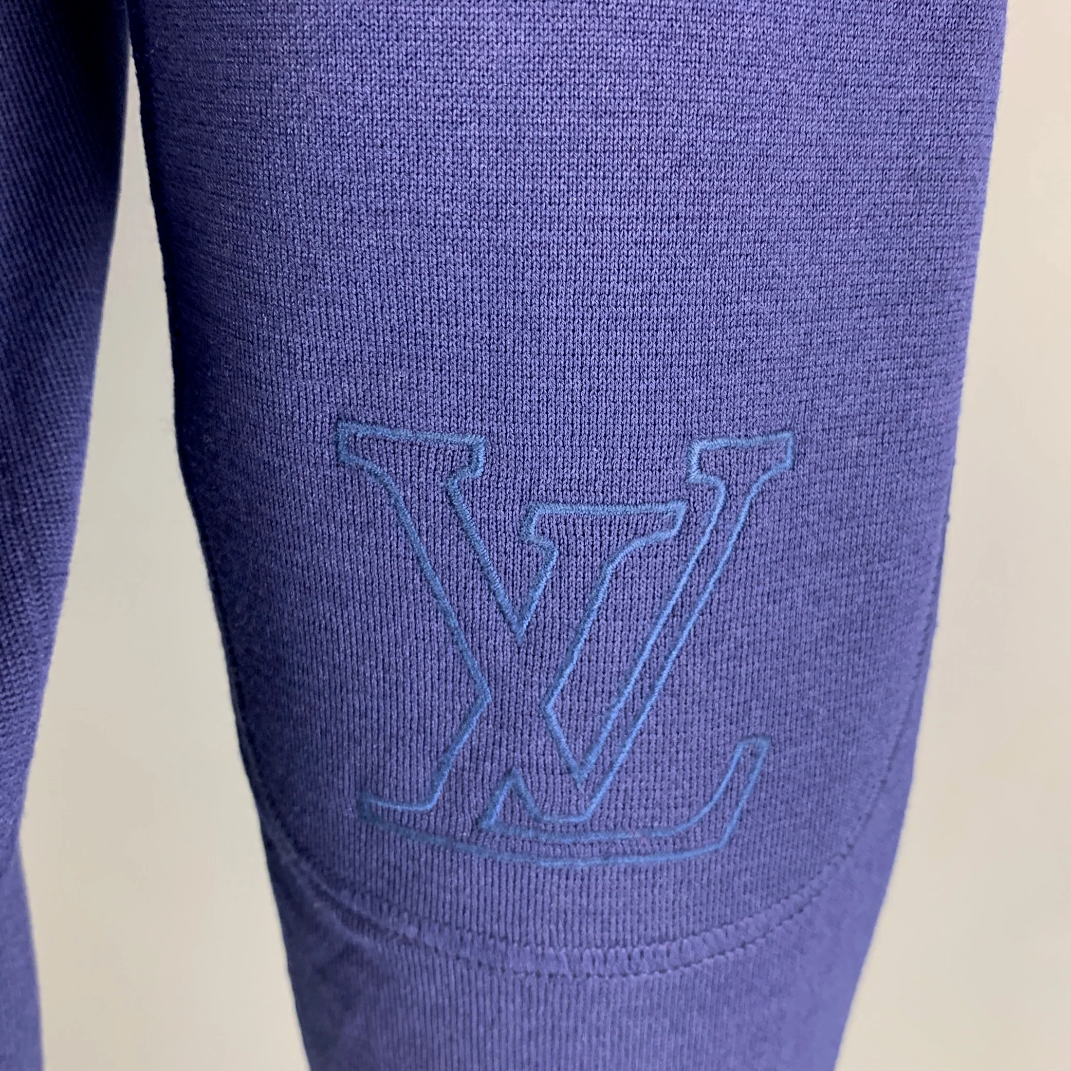 LOUIS VUITTON Size M Blue Knitted Wool Silk Crew-Neck Pullover - Image 4