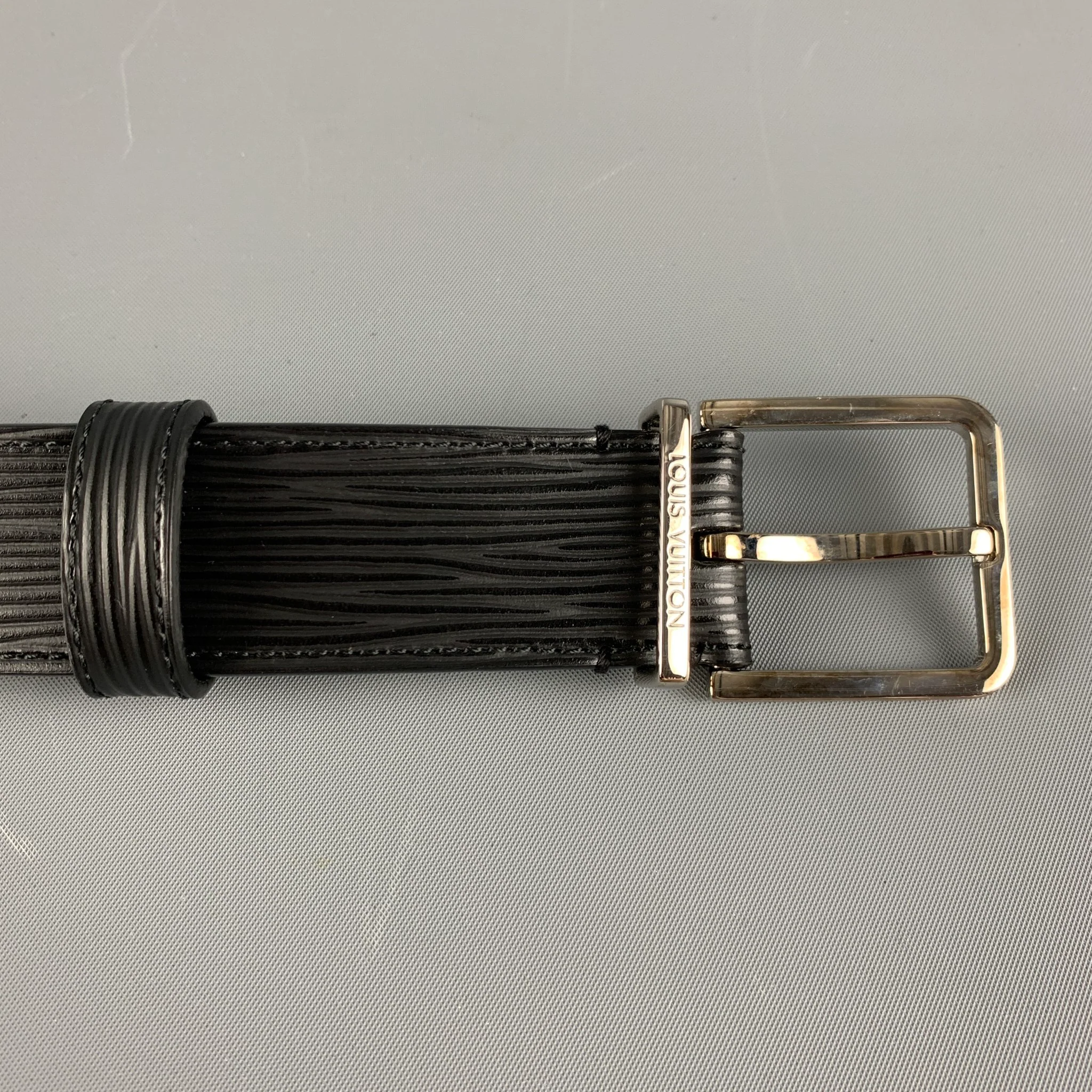 LOUIS VUITTON Waist Size 34 Black Textured Leather Belt - Image 5