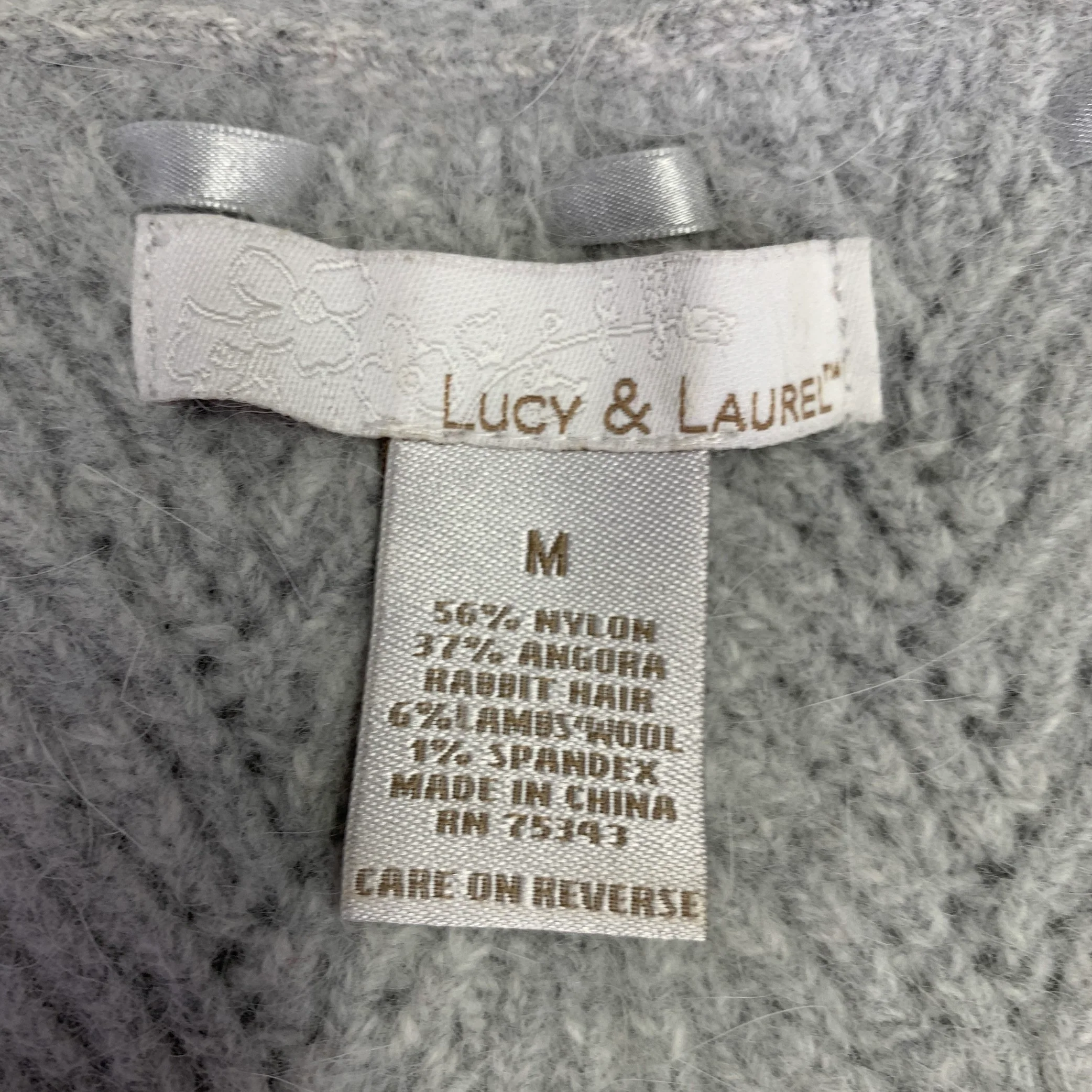 LUCY & LAUREL Size M Grey Nylon Blend Ribbon Trim V-Neck Sweater - Image 5
