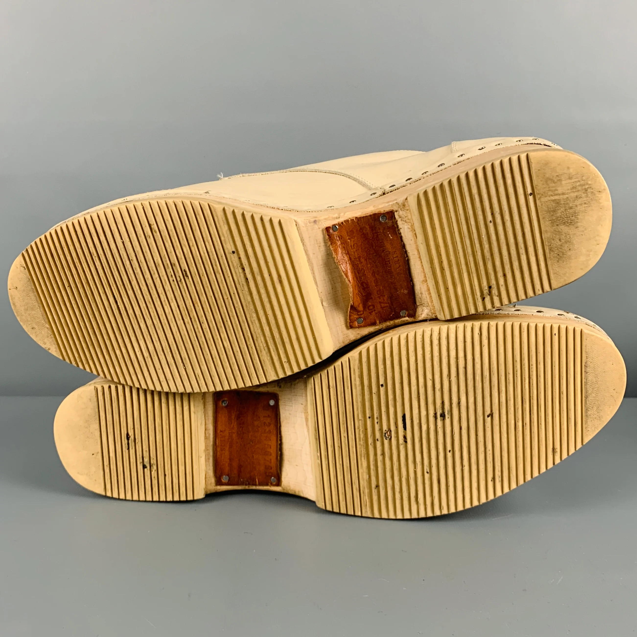 MAISON MARGIELA Size 10 Beige Leather Clog Lace Up Shoes - Image 6
