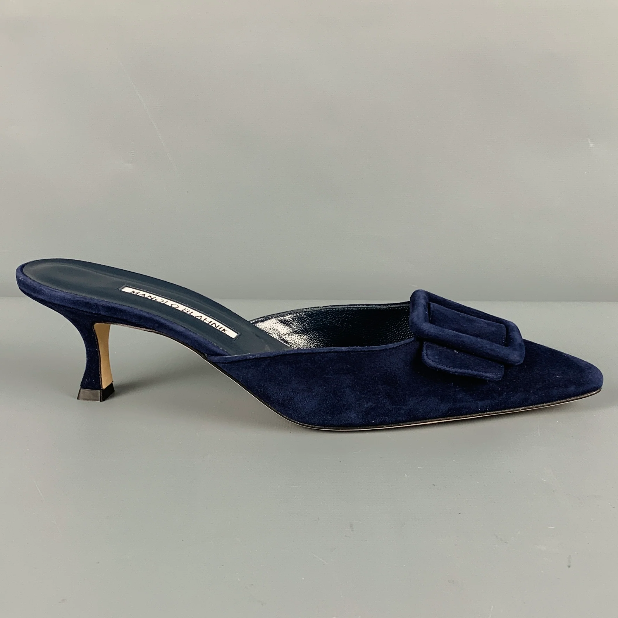 MANOLO BLAHNIK Size 10 Navy Suede Pumps - Image 2