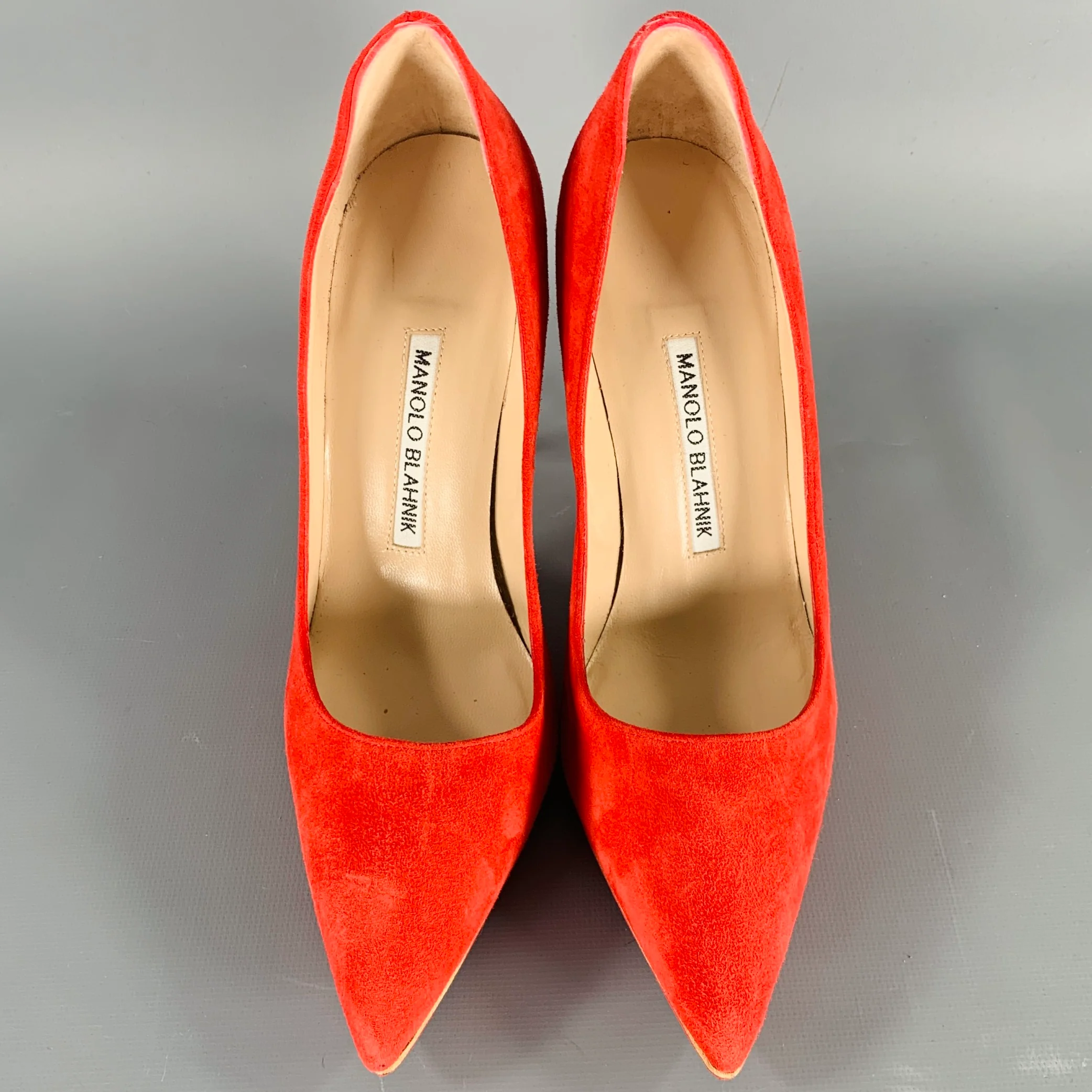 MANOLO BLAHNIK Size 6.5 Red Suede Pointed Toe Pumps - Image 4