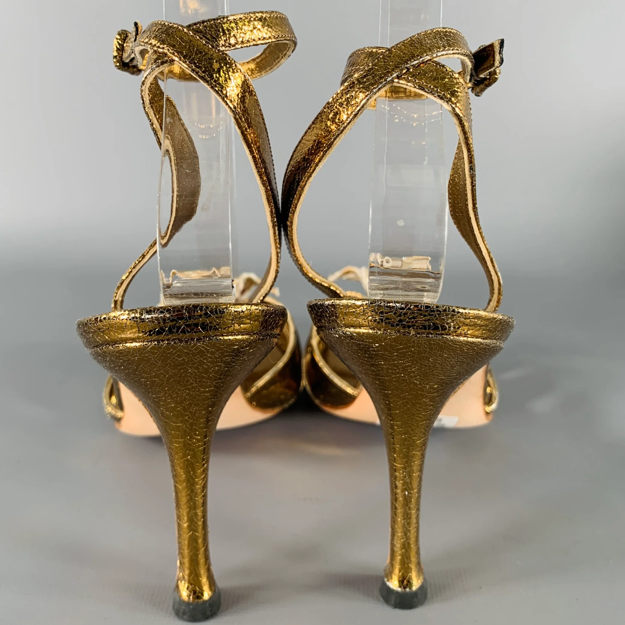 MANOLO BLAHNIK Size 8 Gold Leather Crackled Beaded Sandals - Image 3