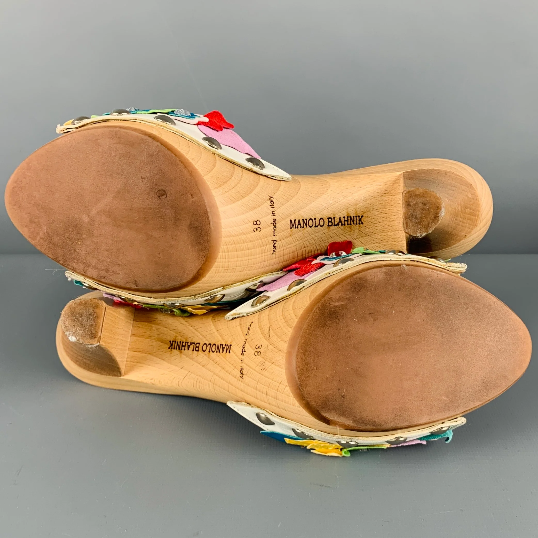 MANOLO BLAHNIK Size 8 Multi Color Suede Floral Applique Clog Sandals - Image 6