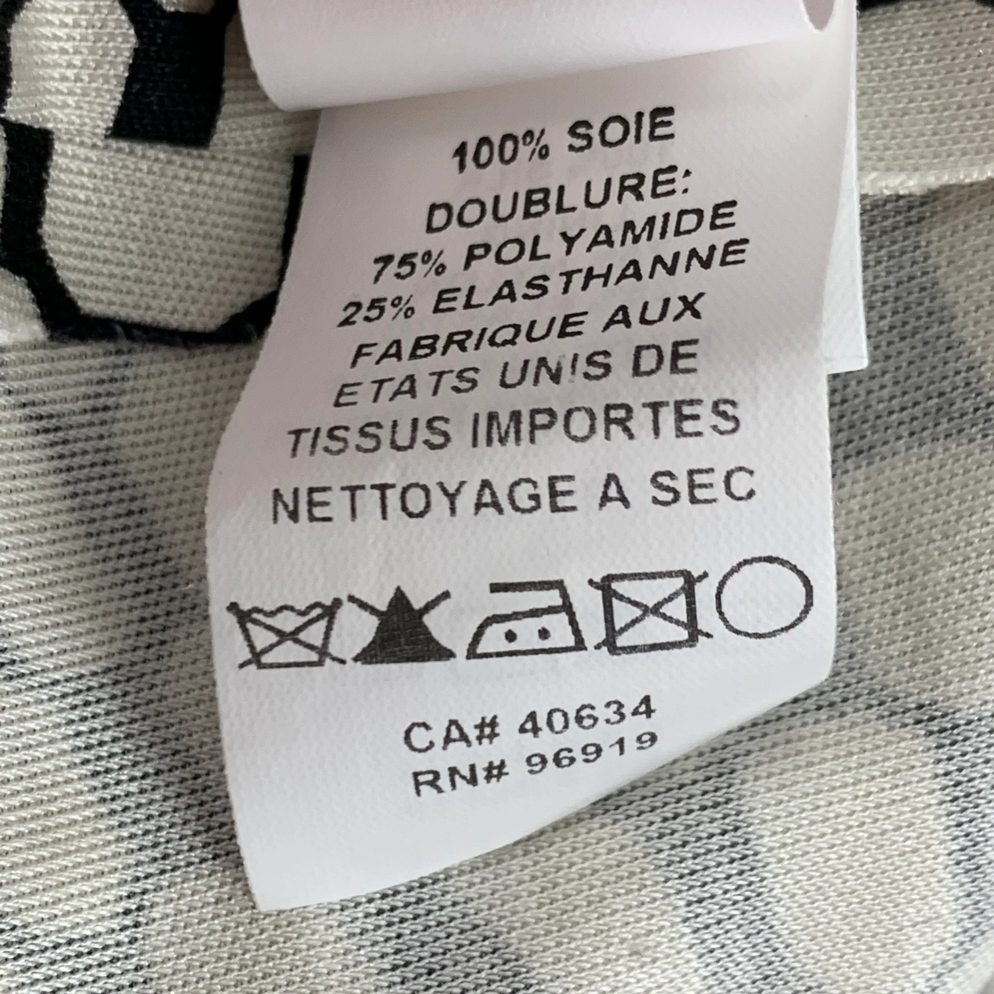 MARC JACOBS Size 2 Black White Silk Graphic Long Sleeve Midi Dress - Image 6
