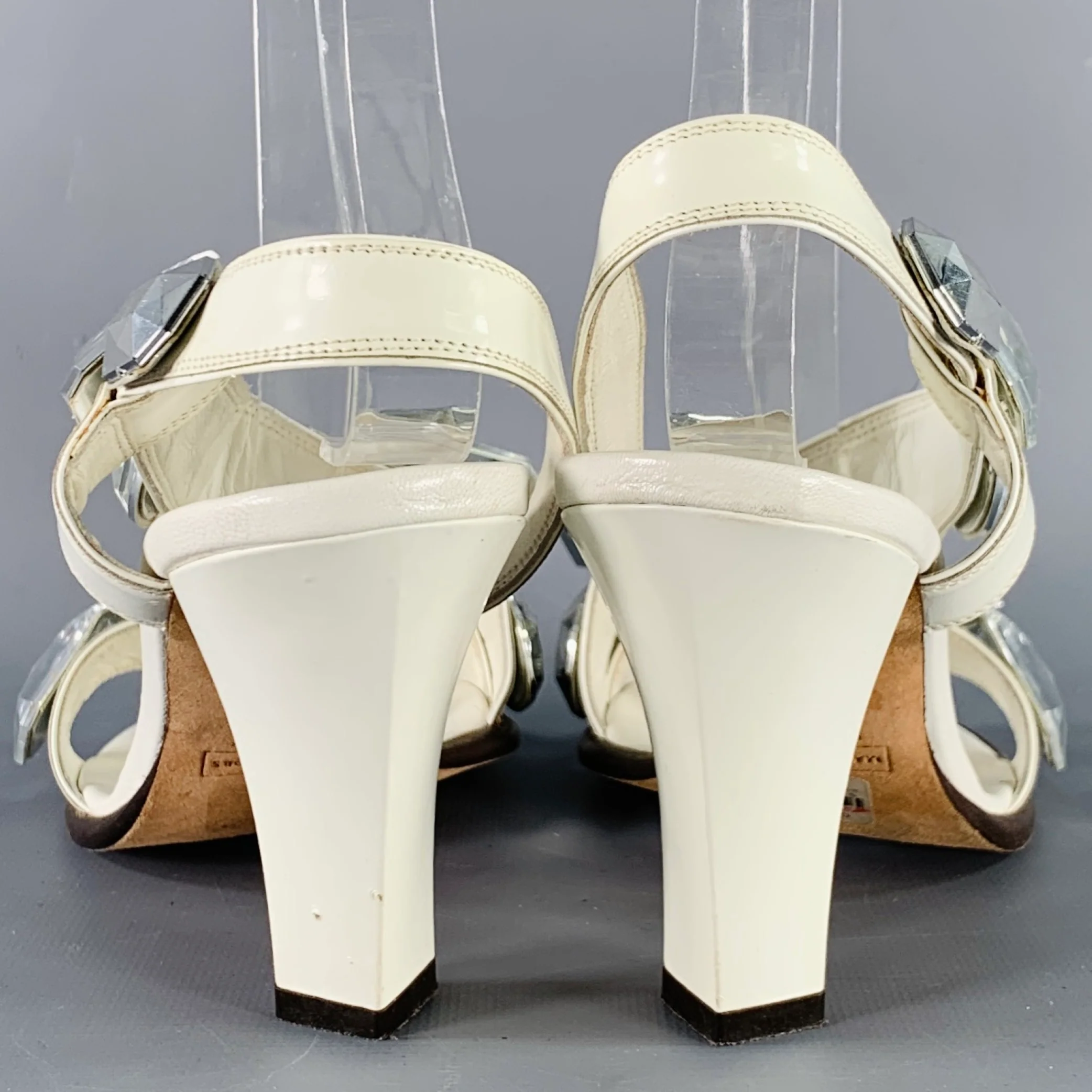 MARC JACOBS Size 6.5 White Silver Leather Strappy Sandals - Image 3
