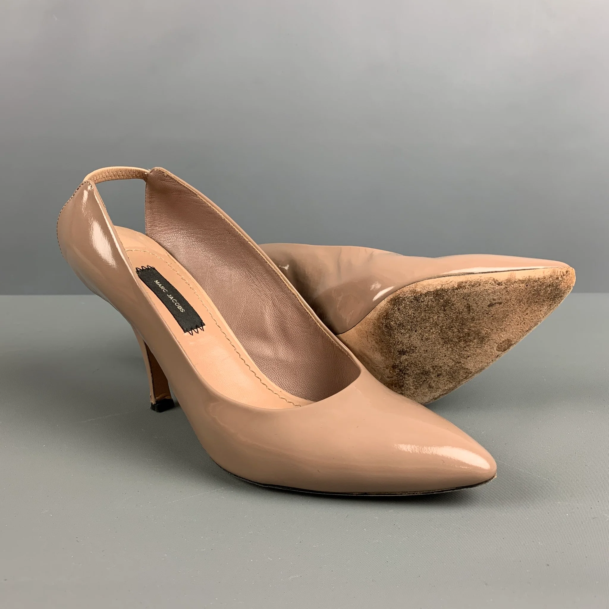 MARC JACOBS Size 8 Taupe Patent Leather Slingback Pumps - Image 5
