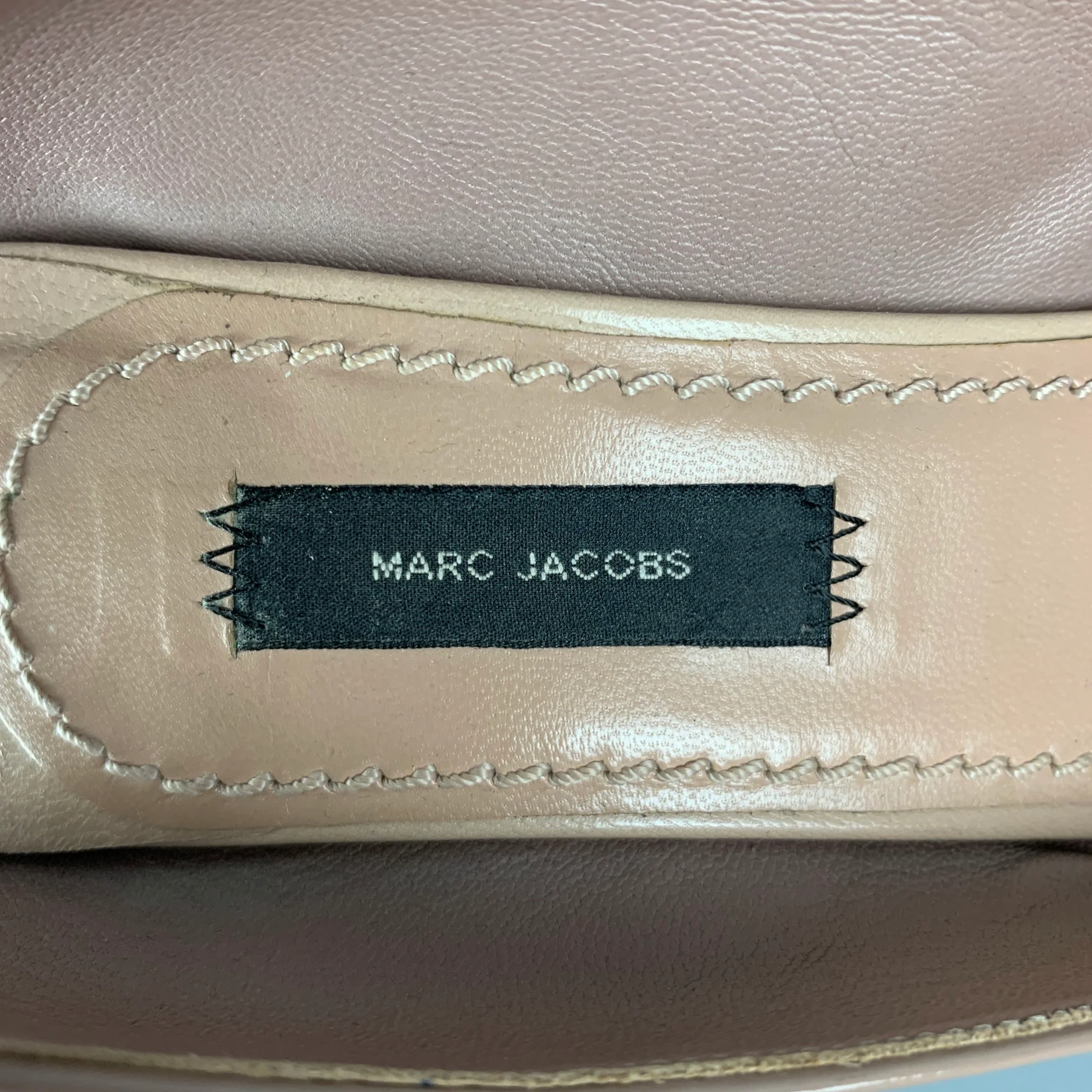 MARC JACOBS Size 8 Taupe Patent Leather Slingback Pumps - Image 7