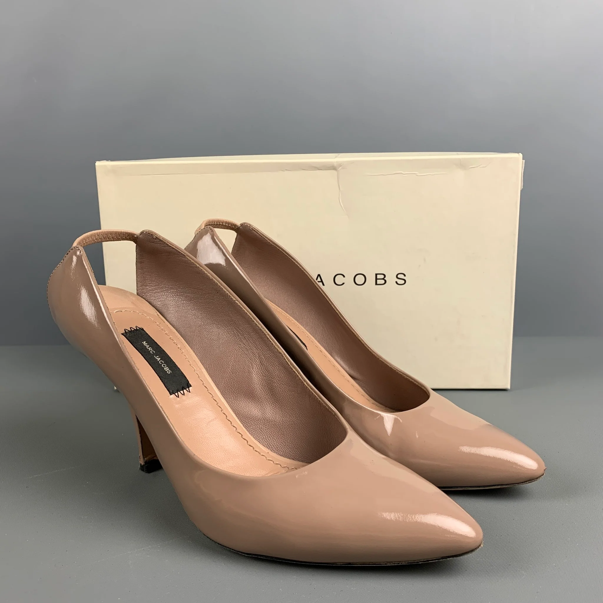 MARC JACOBS Size 8 Taupe Patent Leather Slingback Pumps - Image 9