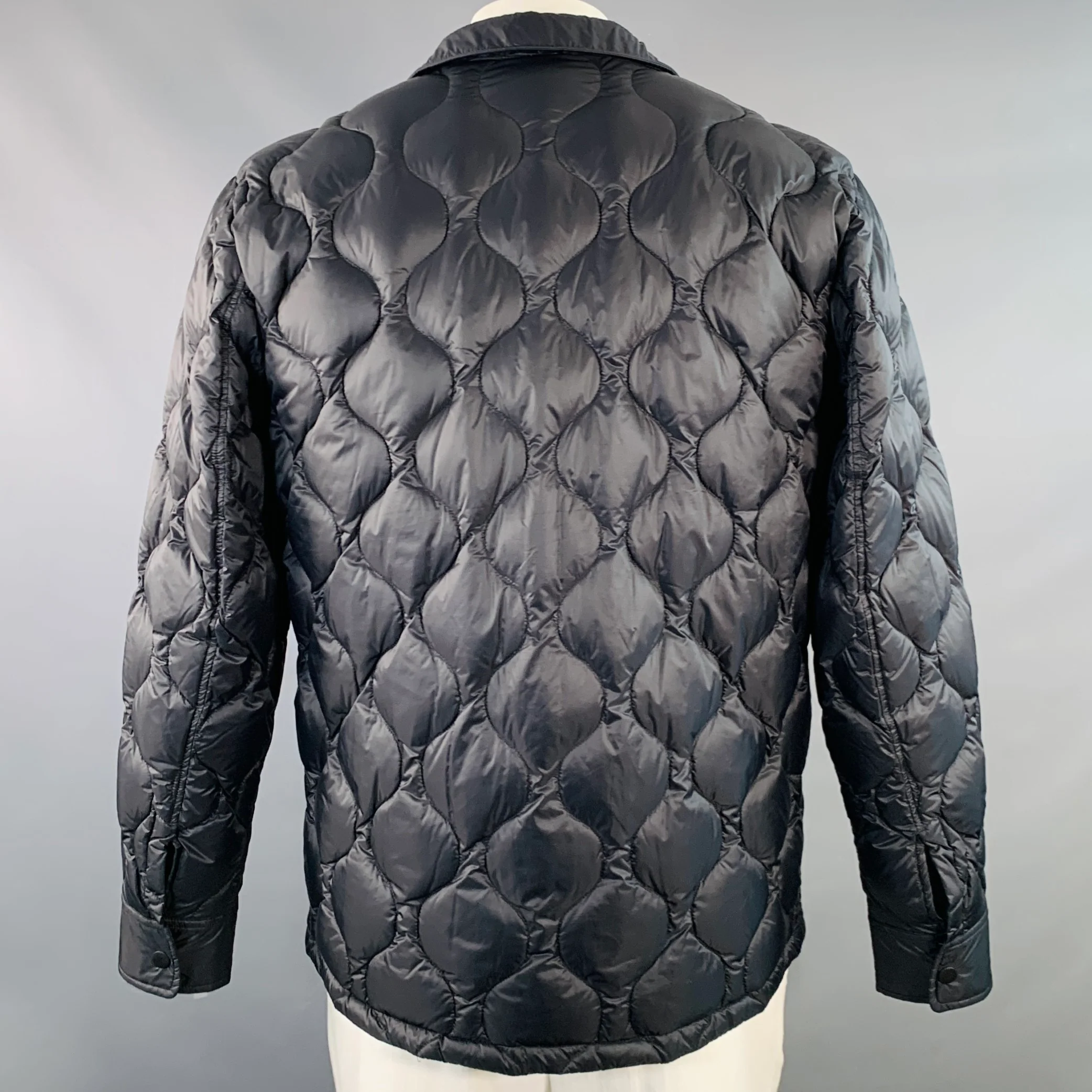MARINE LAYER Holiday 2023 Size L Navy Quilted Nylon One Pocket Puffer Jacket - Image 3