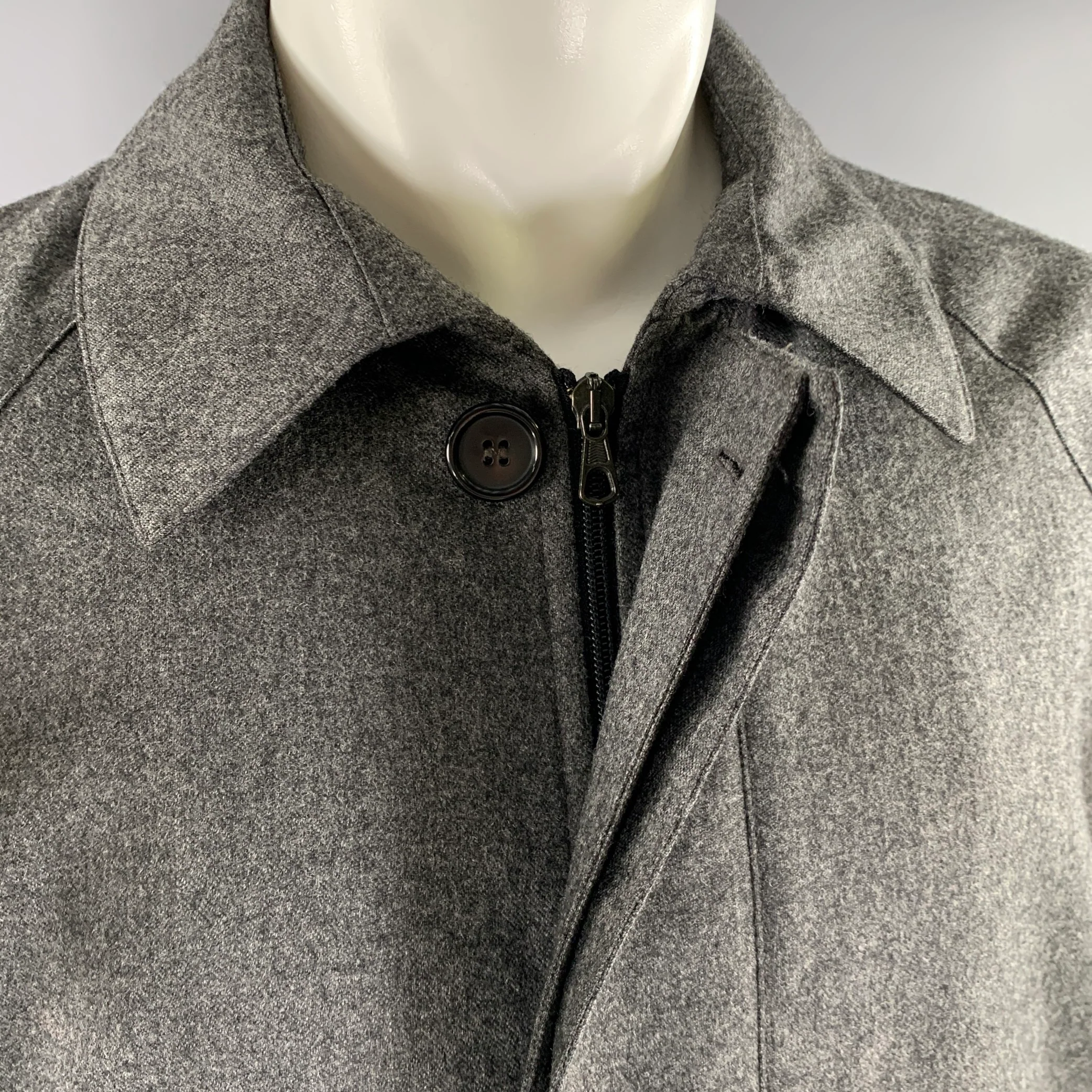 MARIO VALENTE Size 36 Grey Wool Hidden Placket Coat - Image 4