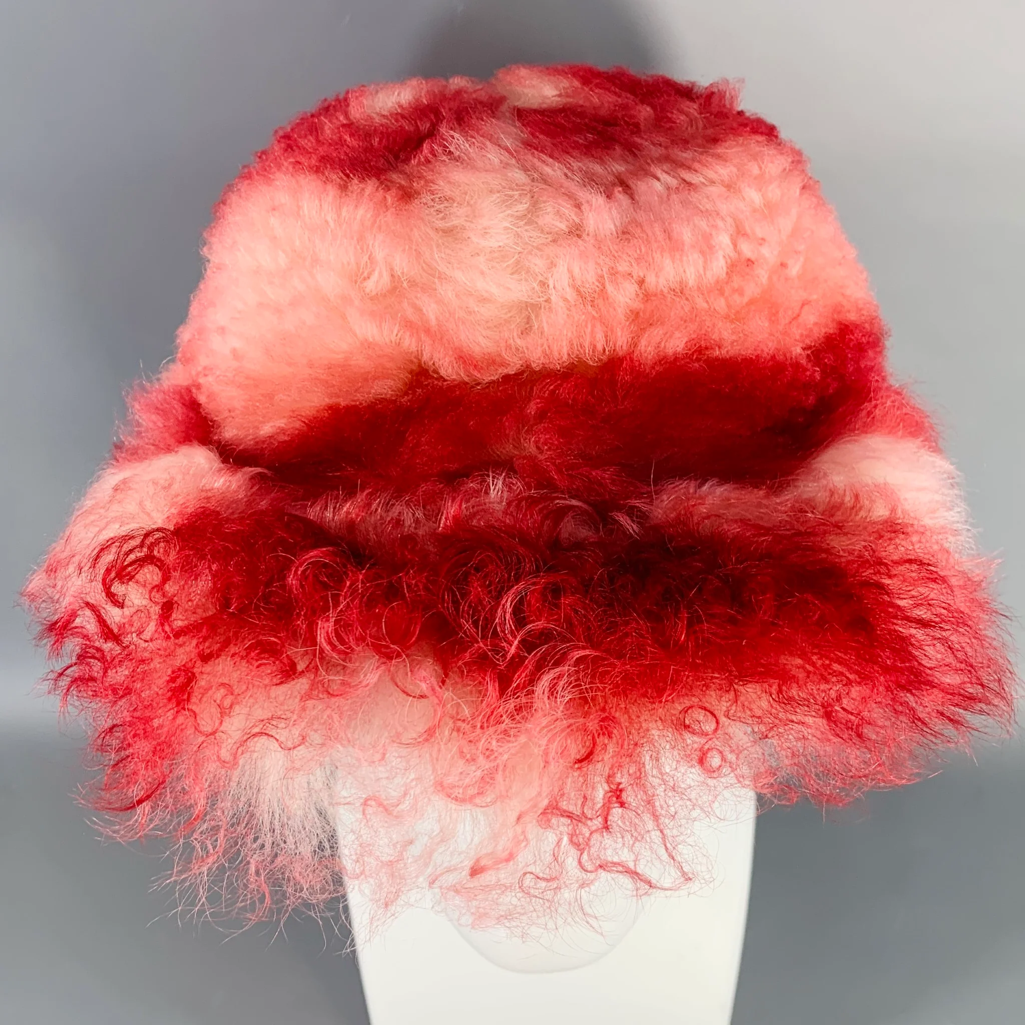 MARNI Red White Lamb Shearling Fur Hook Loop Baseball Cap - Image 3