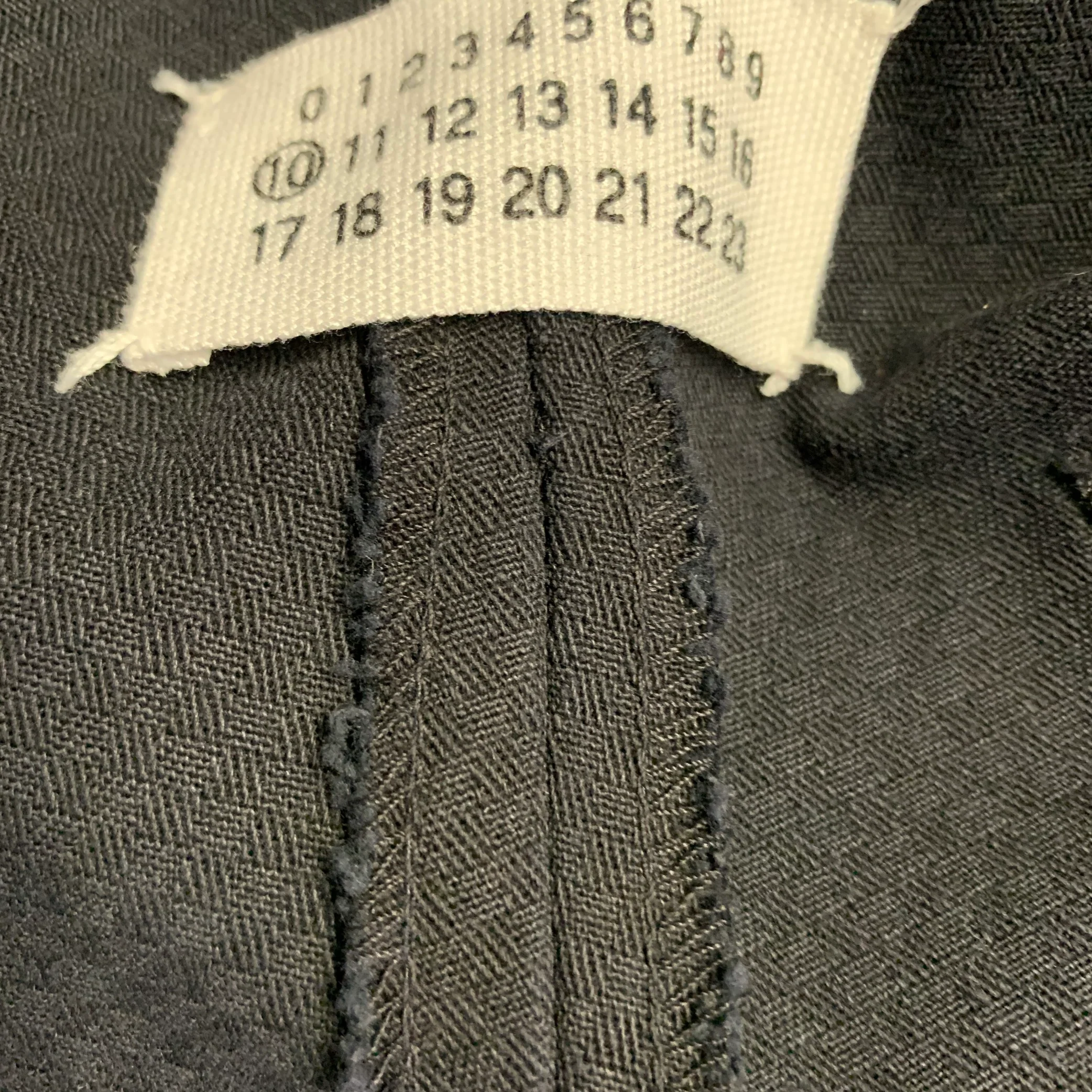 MARTIN MARGIELA Size 44 Navy Checkered Cotton Notch Lapel Suit - Image 17
