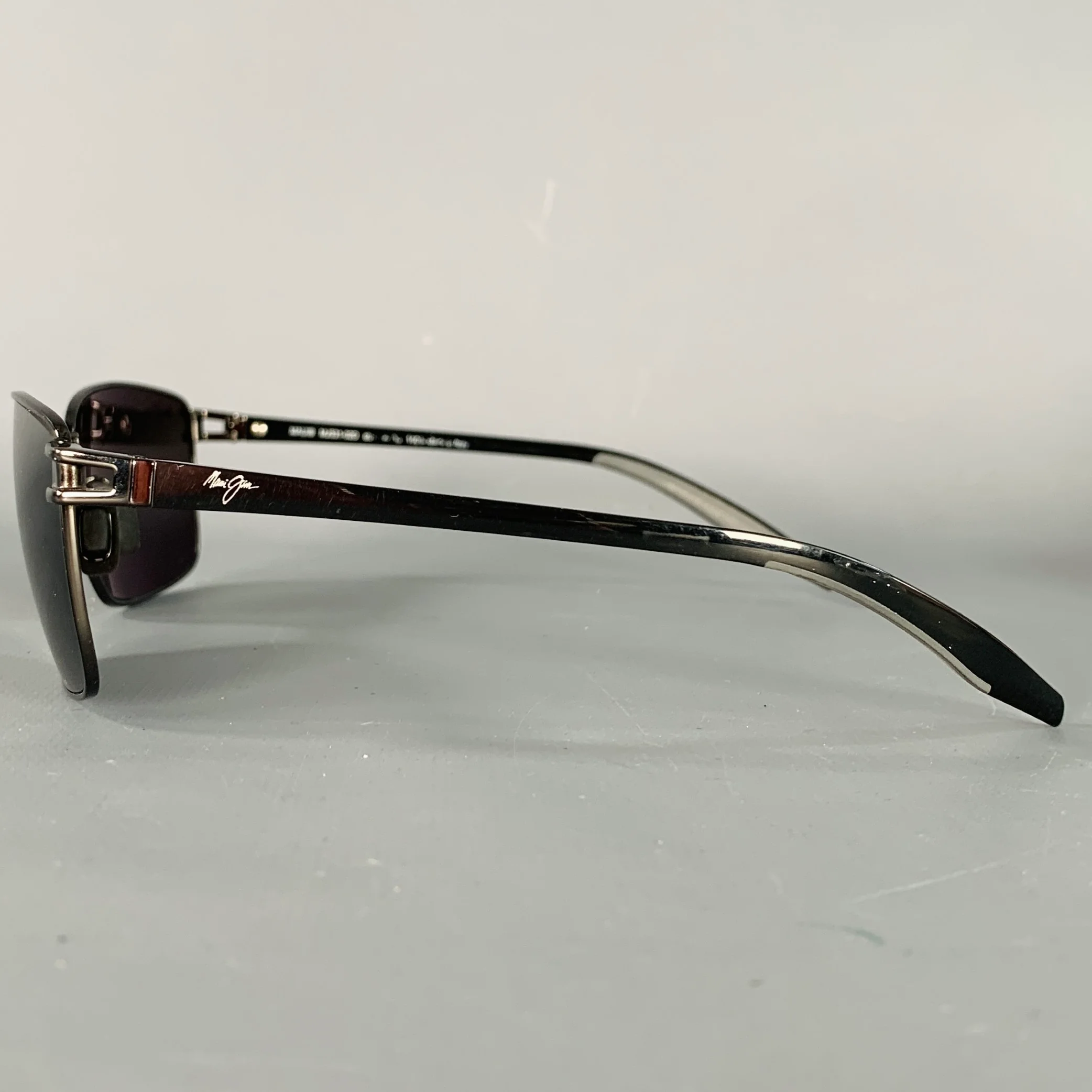 MAUI JIM Cove Park Black Acetate Metal Polarized Sunglasses - Image 4