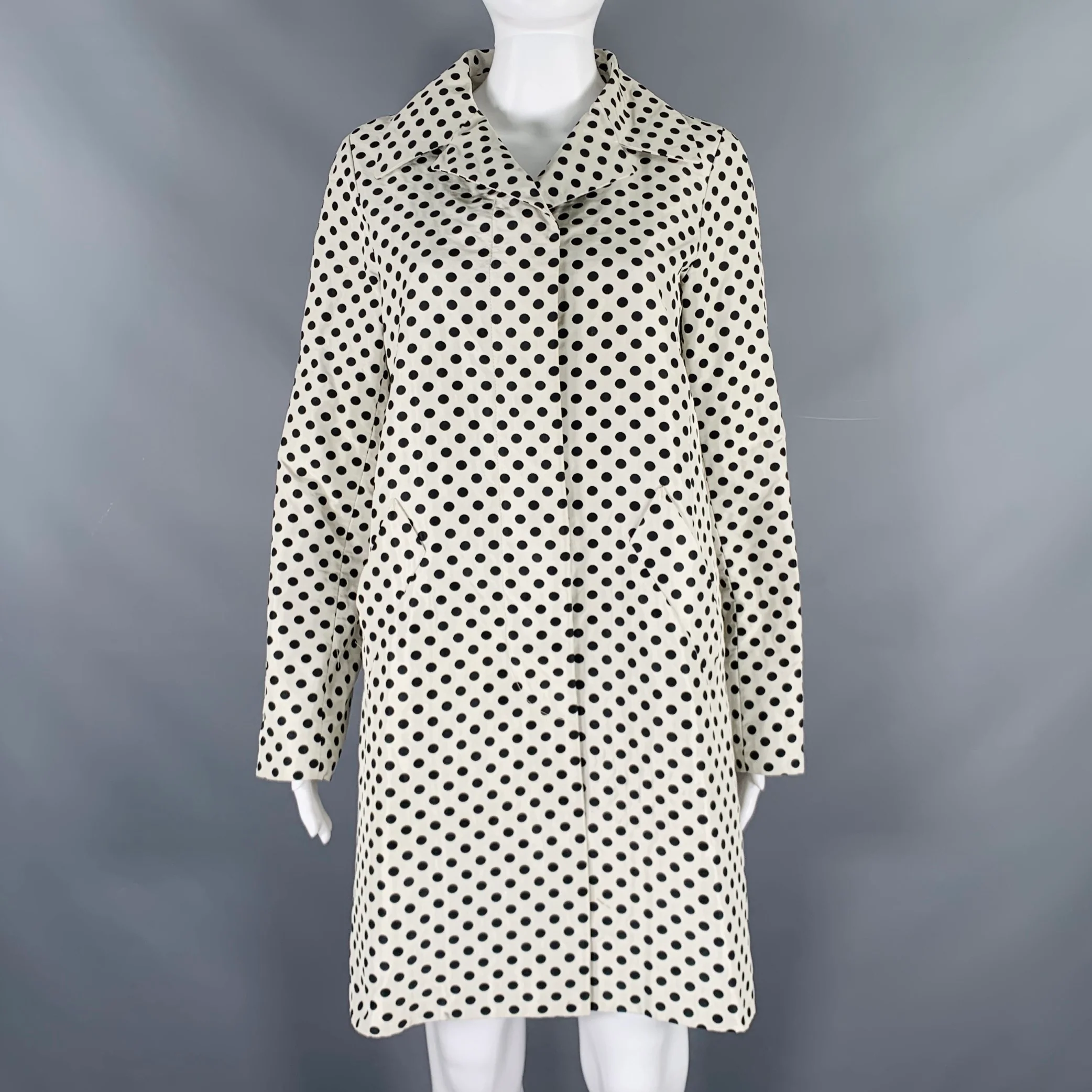 MAX MARA Size 6 White Black Polyester Polka Dot Buttoned Coat