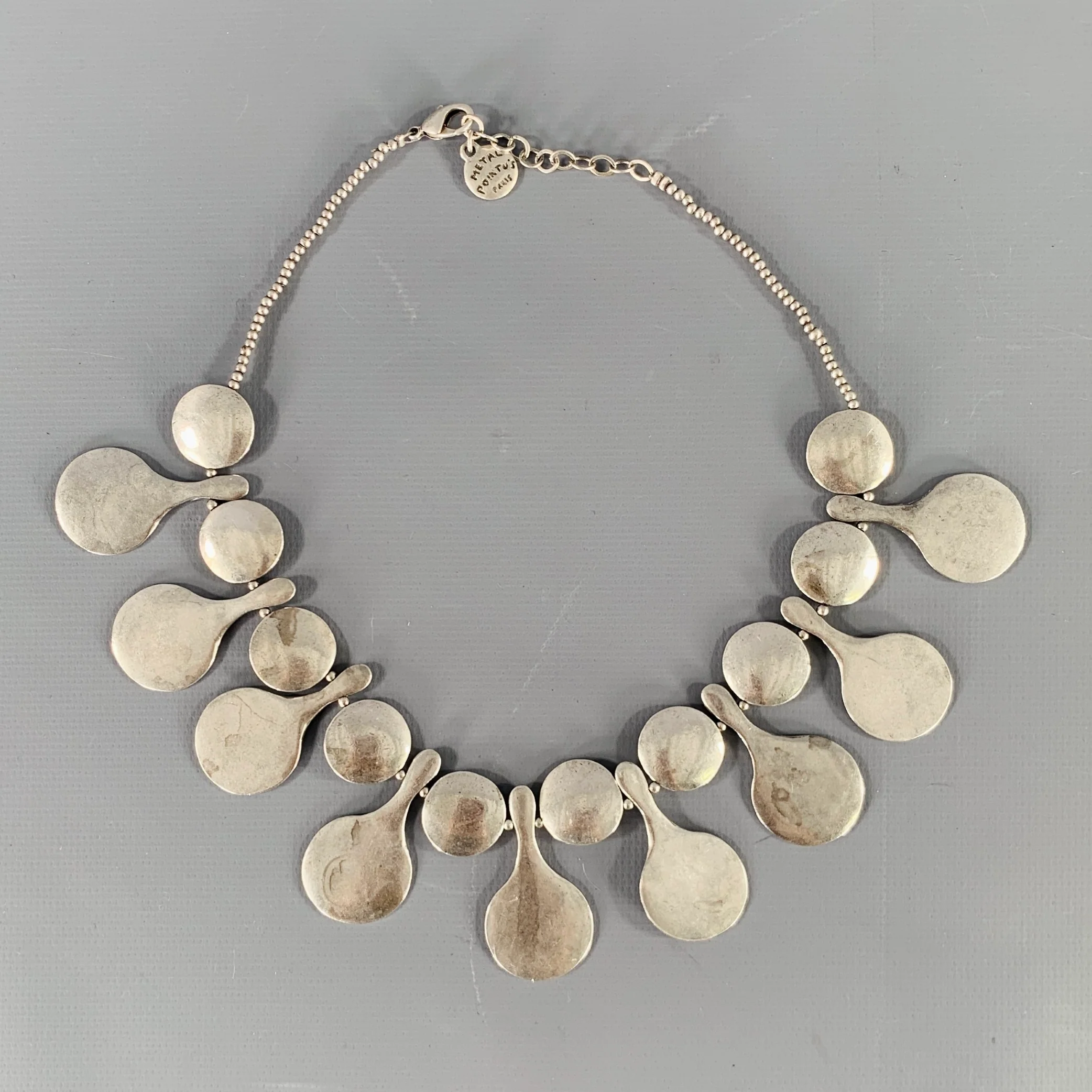 METAL POINTUS Silver Metal Circles Necklace