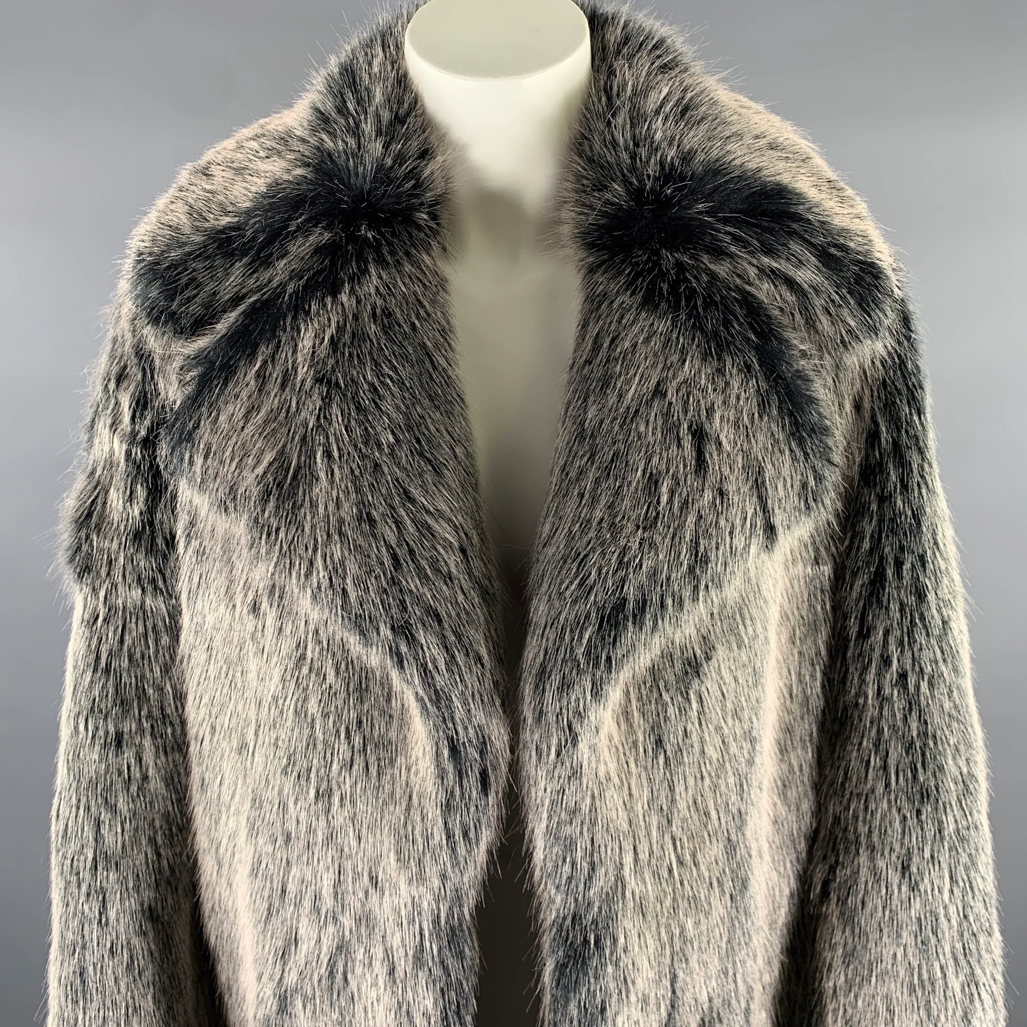 MICHAEL by MICHAEL KORS Size XXS Grey Black Faux Fur Acrylic Coat - Image 2