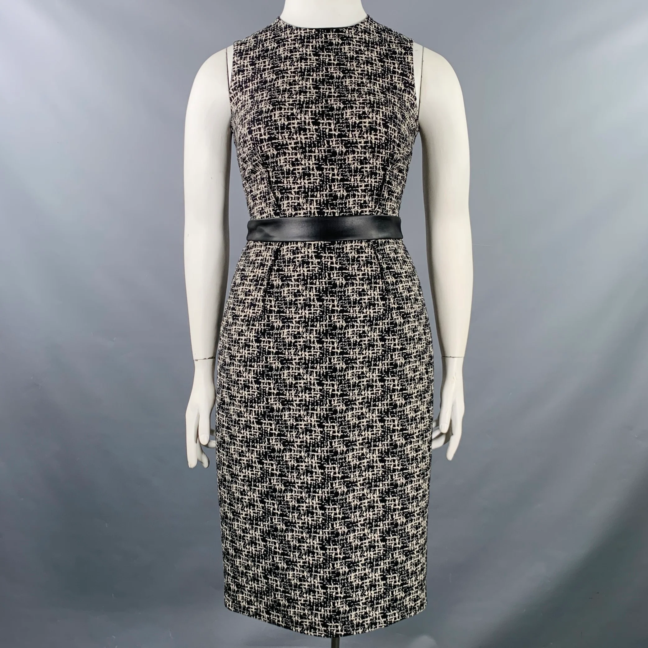 MICHAEL KORS COLLECTION Size 10 Black White Wool Tweed Shift Dress Jacket Set - Image 5