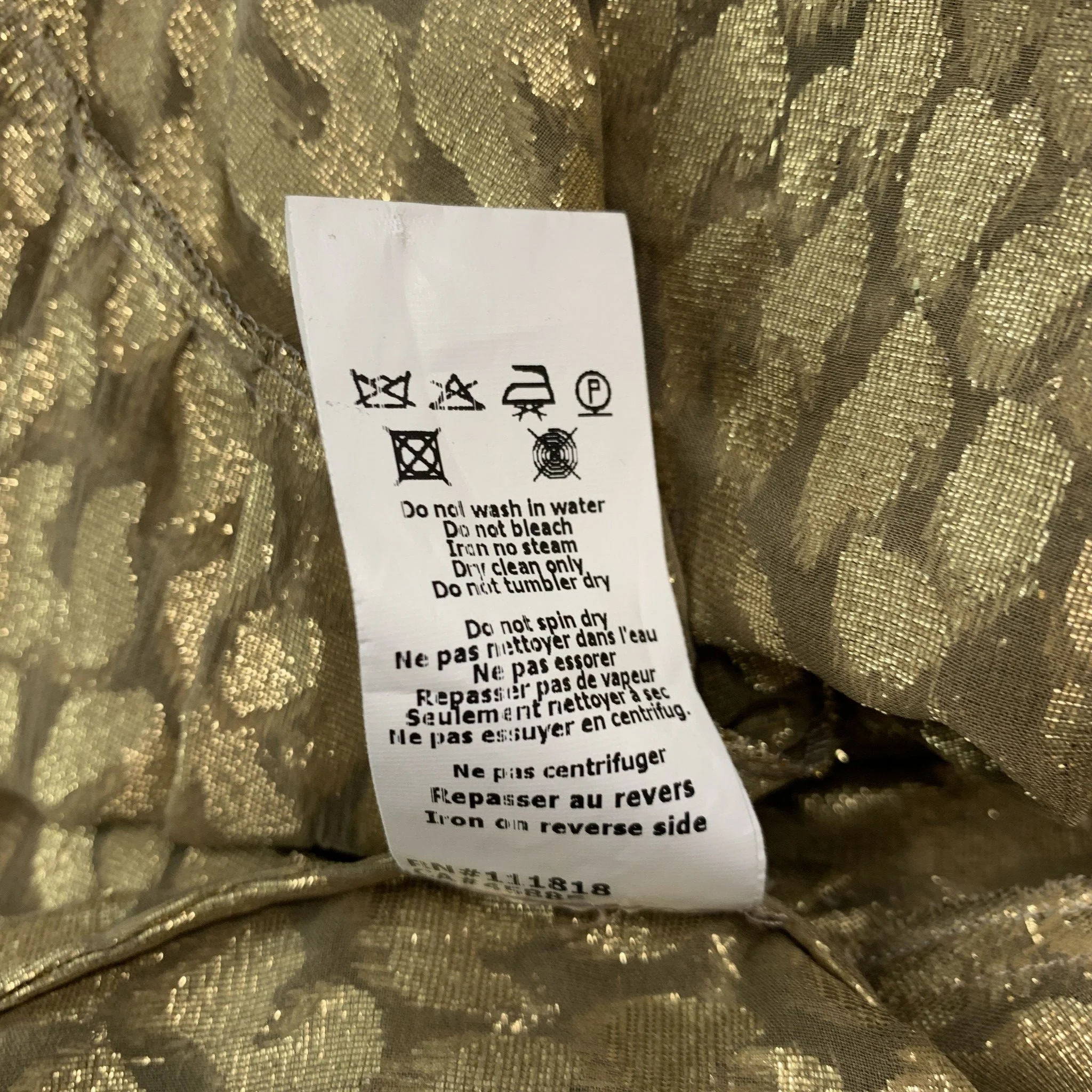 MICHAEL KORS -COLLECTION- Size 4 Gold Polyester Silk Metallic Button Up Blouse - Image 7