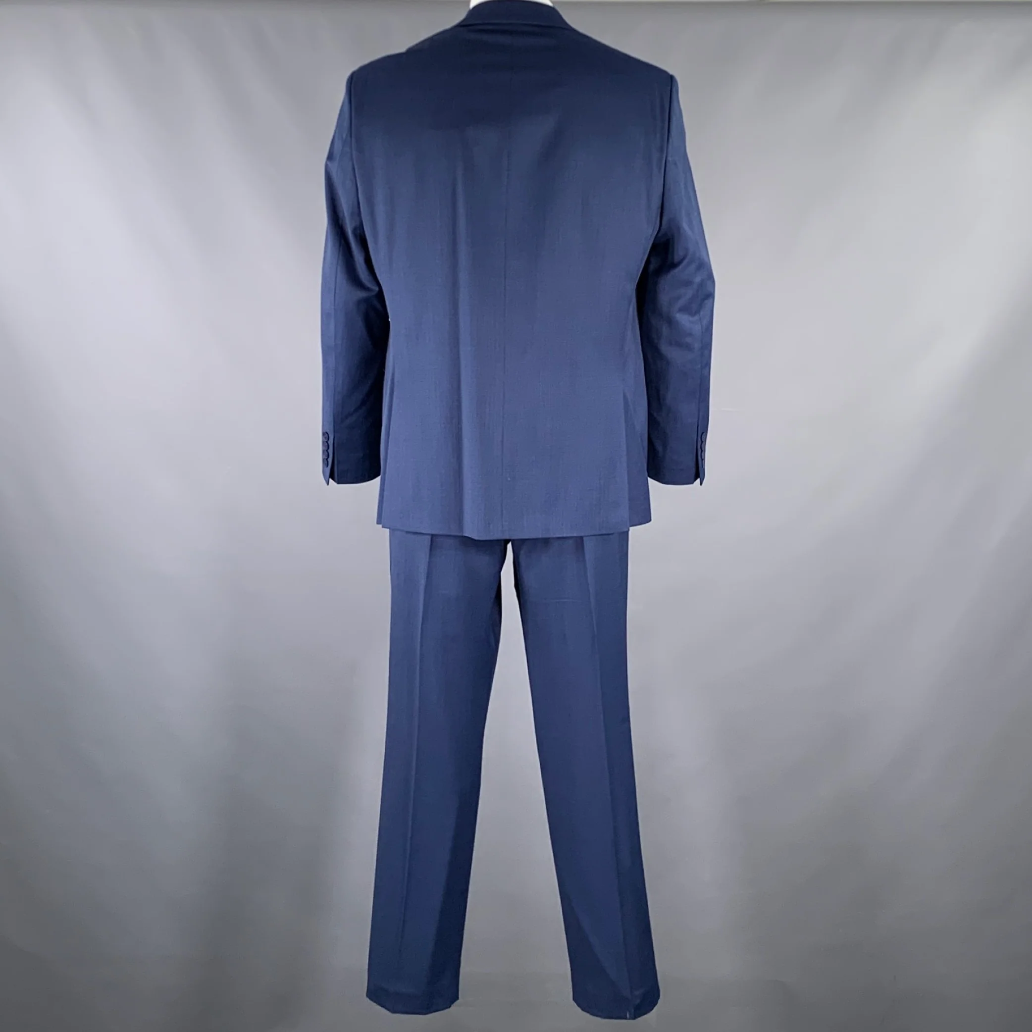 MICHAEL STRAHAN Size 44 Blue Wool Blend Single Breasted Suit - Image 3