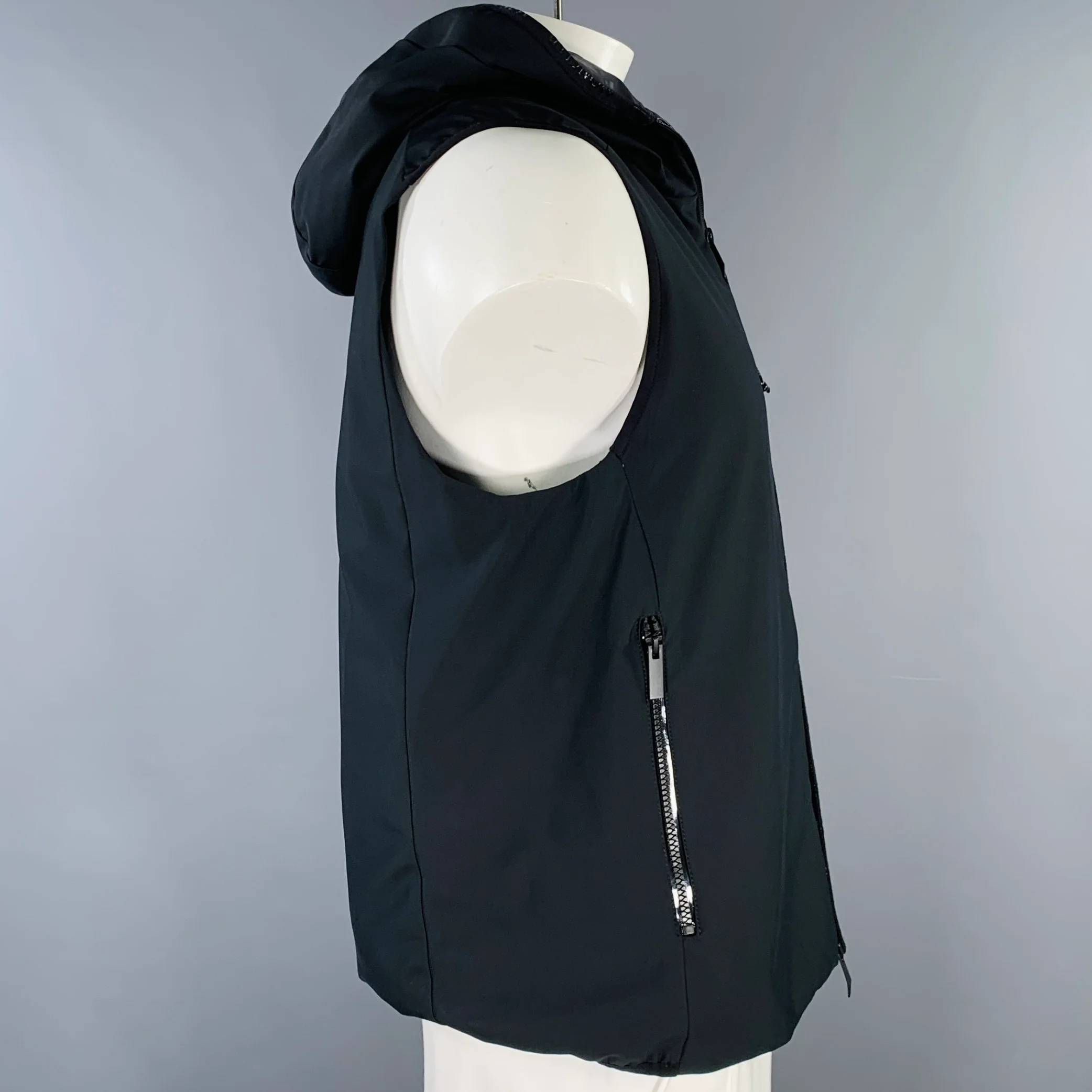 MONCLER Size L Black Polyamide Blend Softshell Hooded Zip Up Vest - Image 3