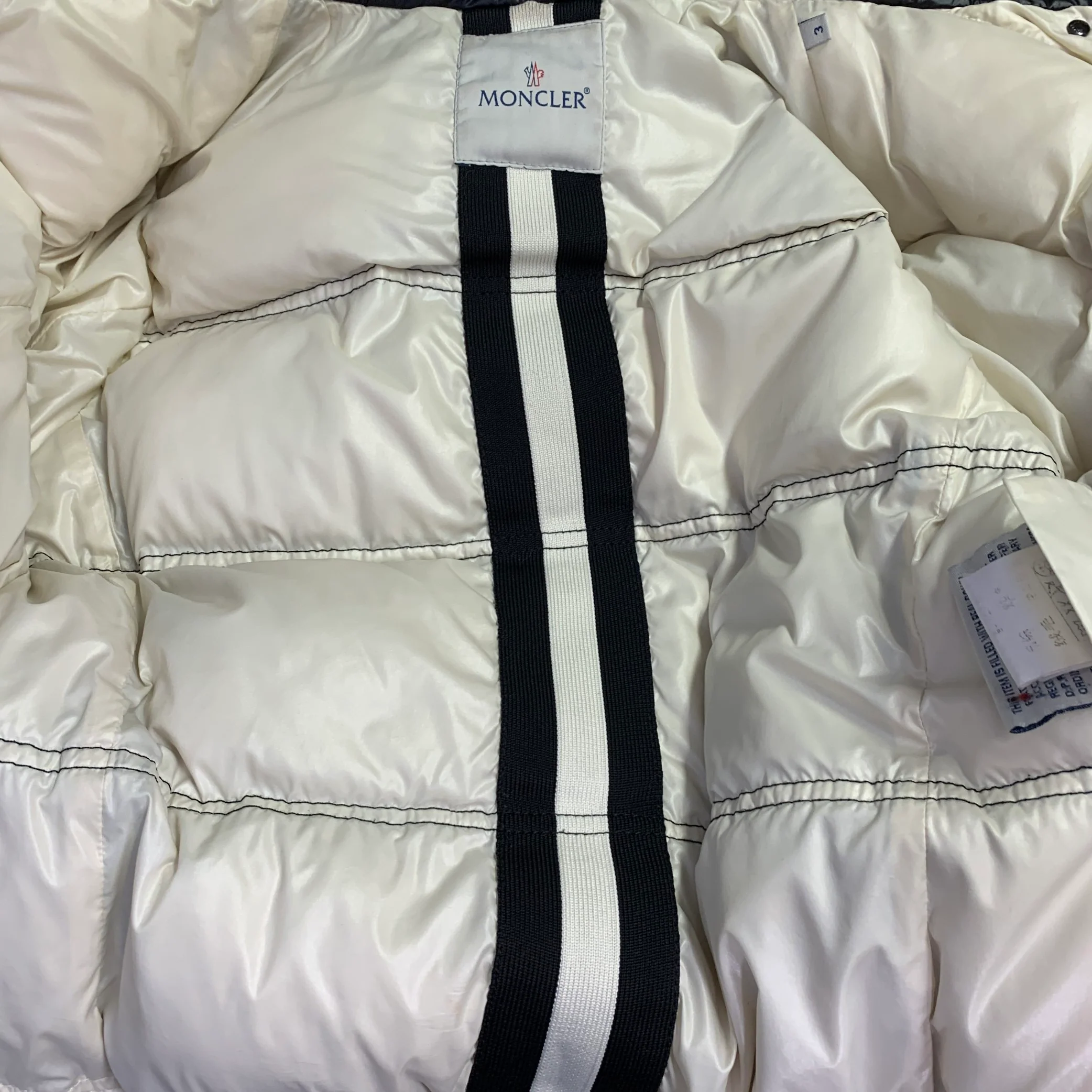 MONCLER Size M Quincy Black Quilted Snaps Jacket - Image 11