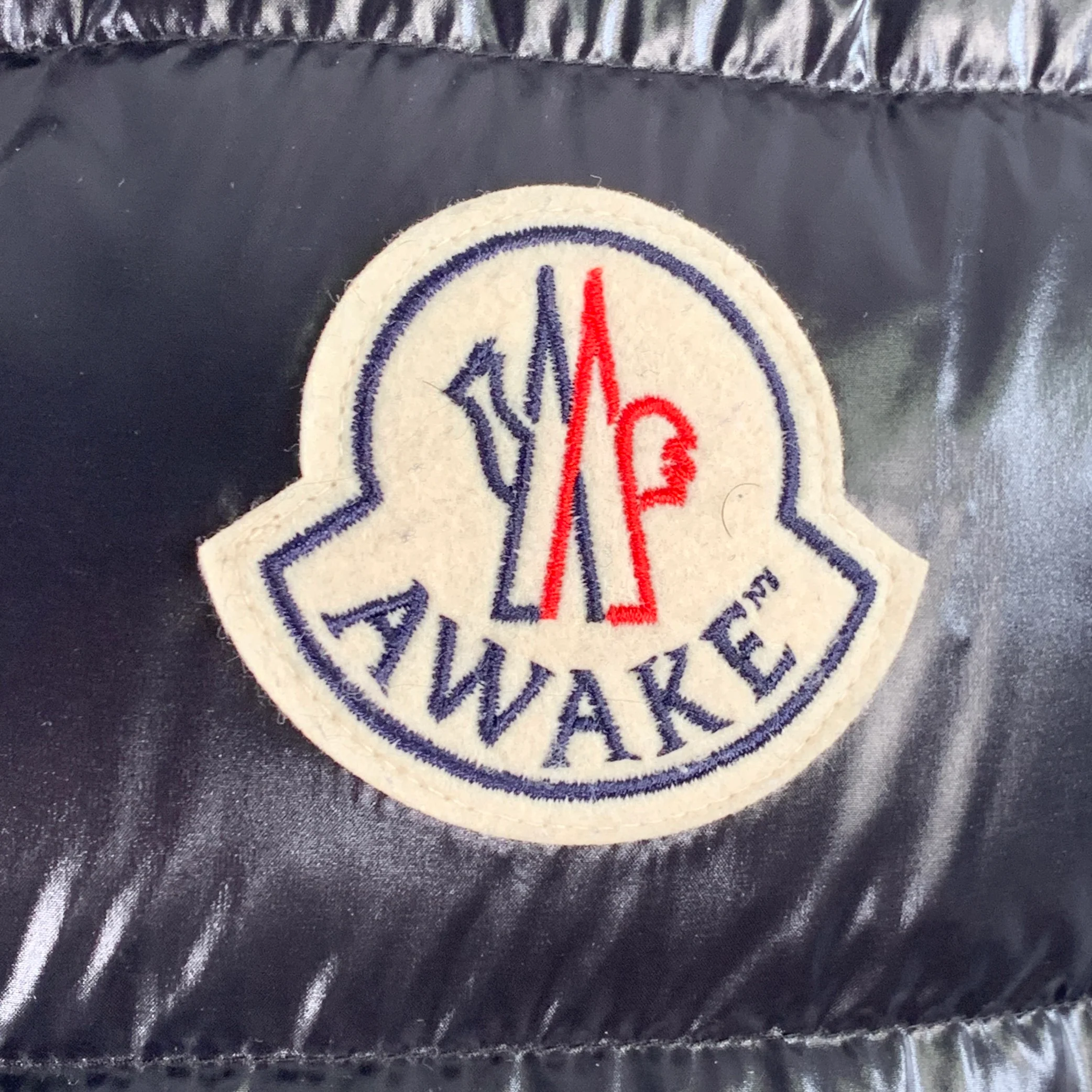 MONCLER x AWAKE SS20 Size XL Black White Print Polyamide Padded Vest - Image 2
