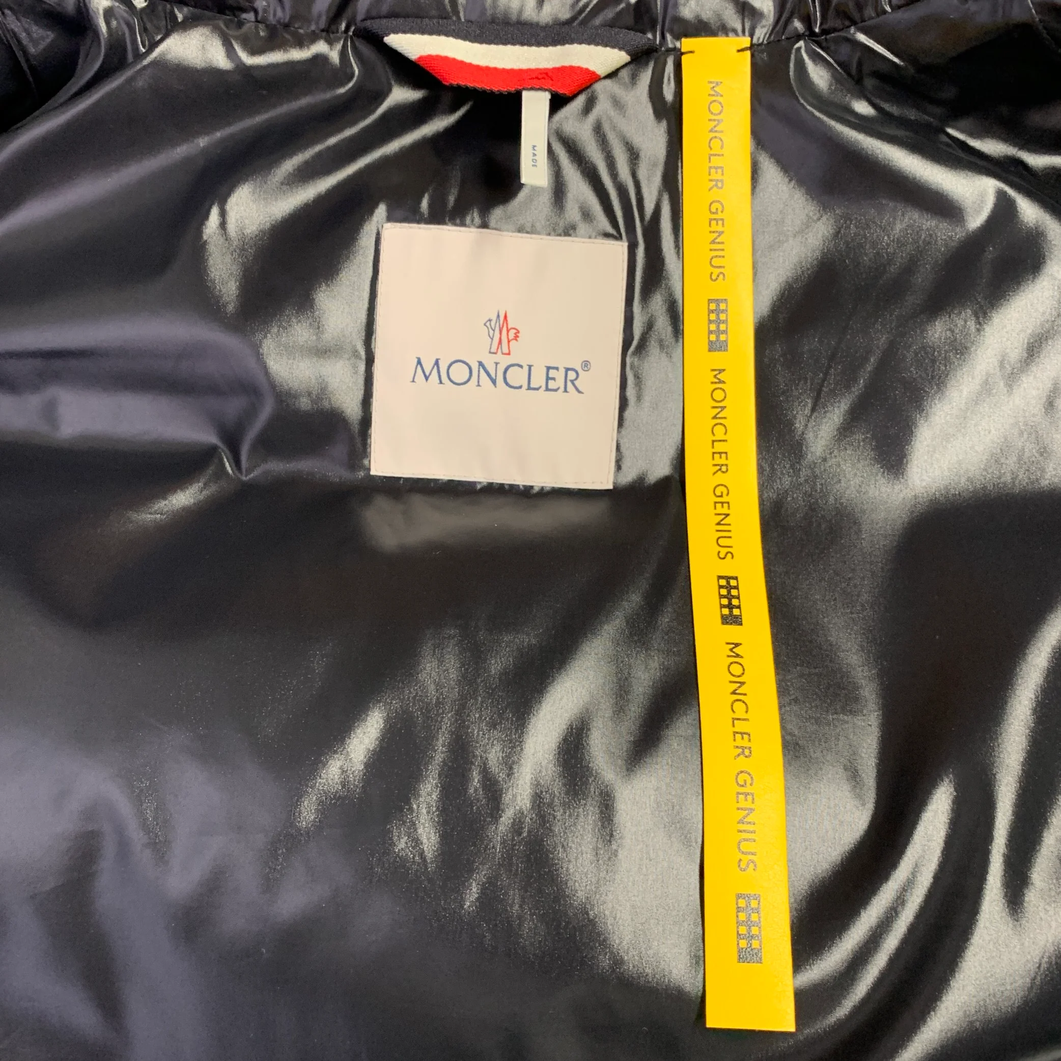 MONCLER x AWAKE SS20 Size XL Black White Print Polyamide Padded Vest - Image 5