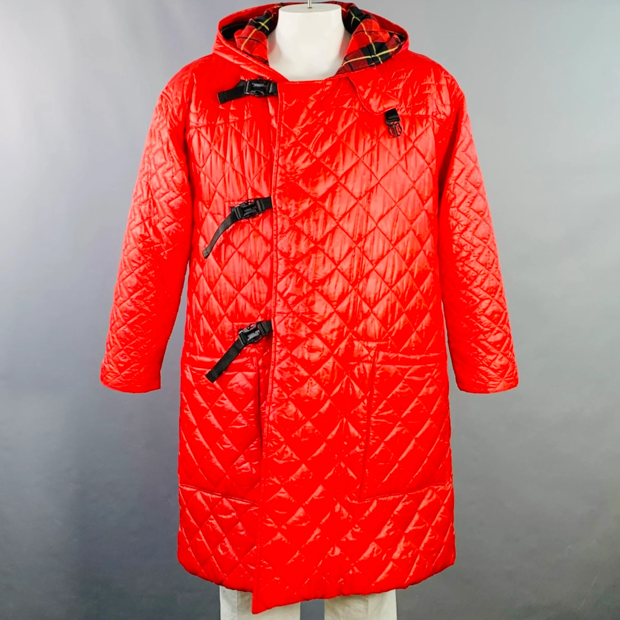 MONITALY Size L Red Quilted Nylon Hooded Buckle Clasp Coat