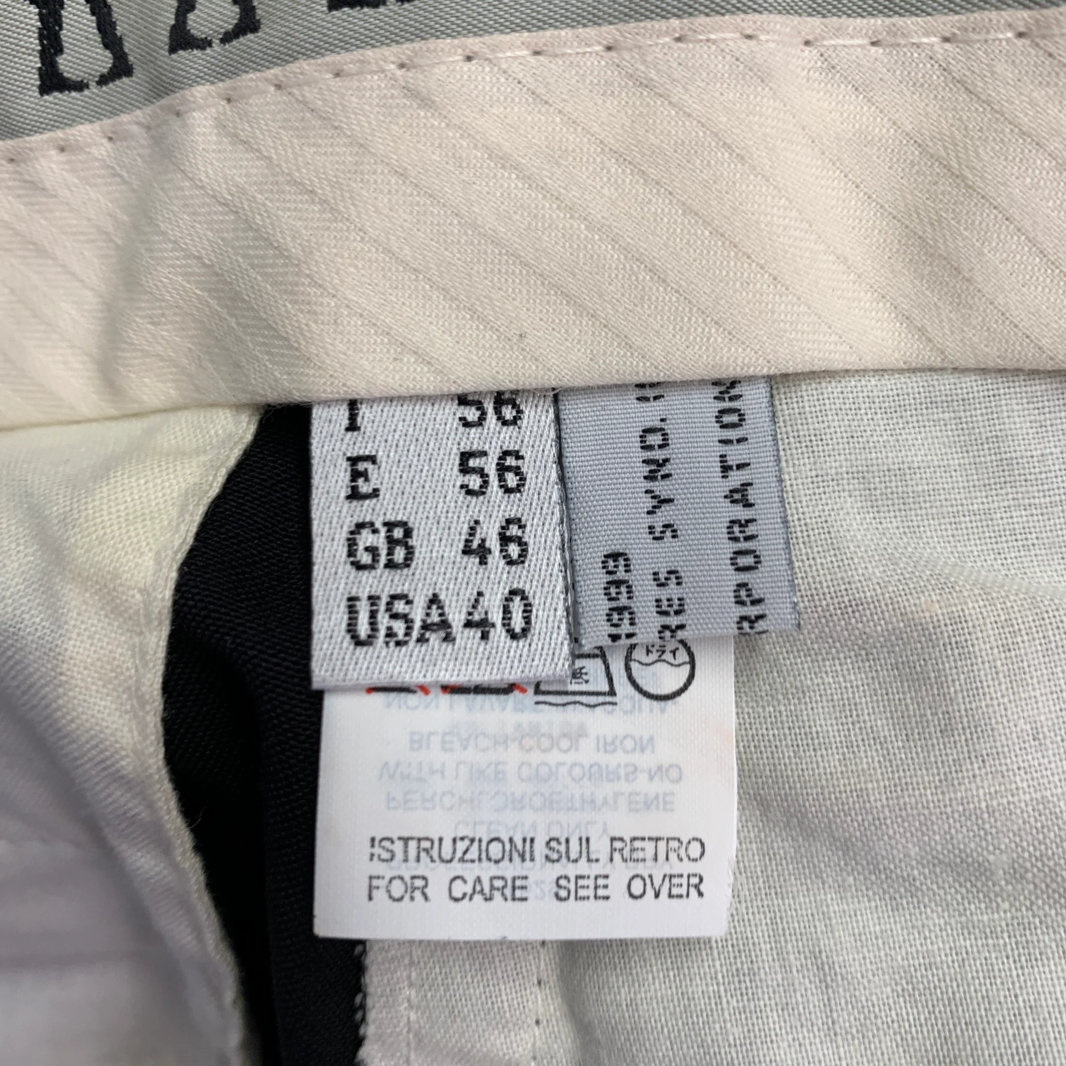 MOSCHINO Size 46 Black Polyamide Blend Notch Lapel Tuxedo - Image 18