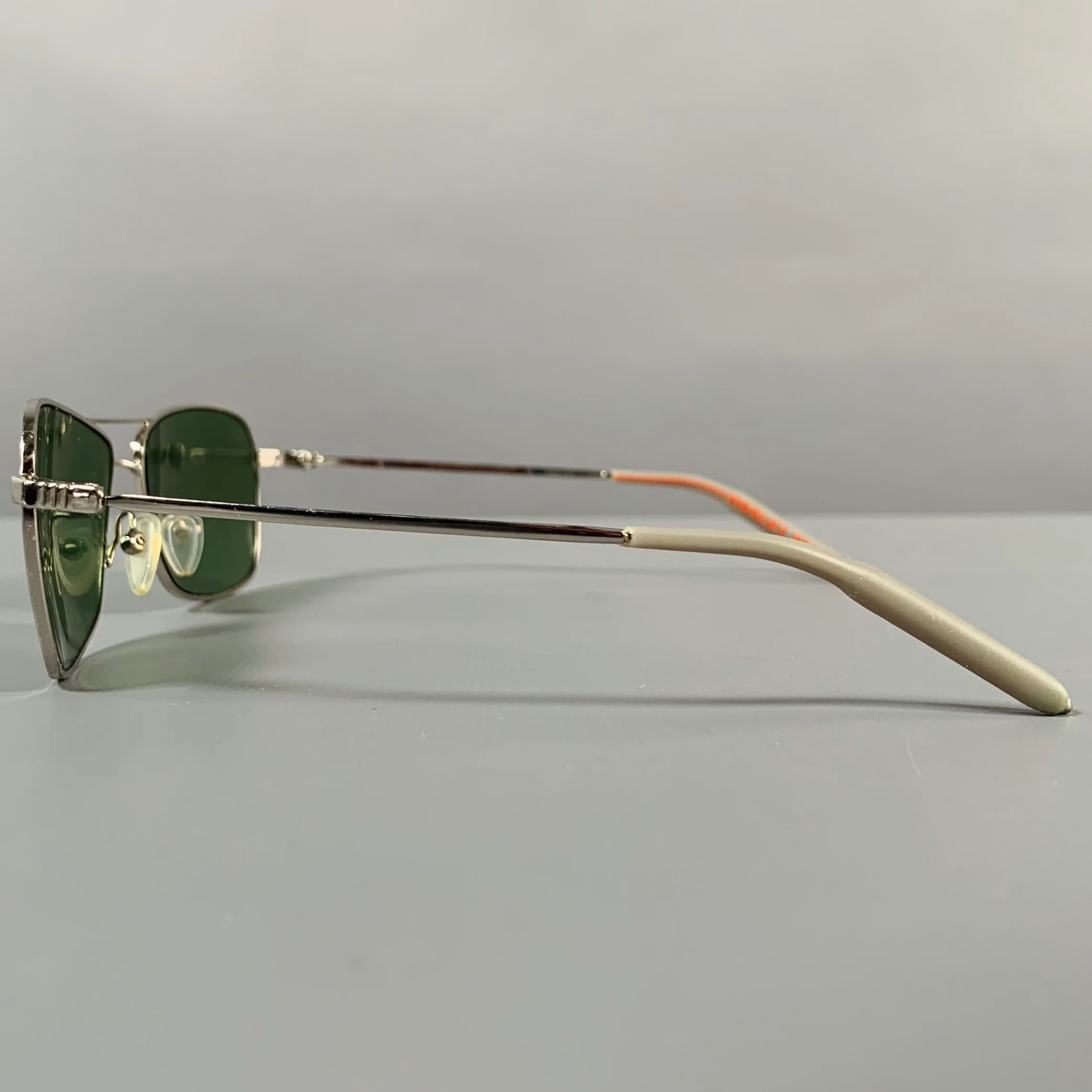 MOSLEY TRIBES -Aviatrix- Silver Metal Polarized Sunglasses - Image 4