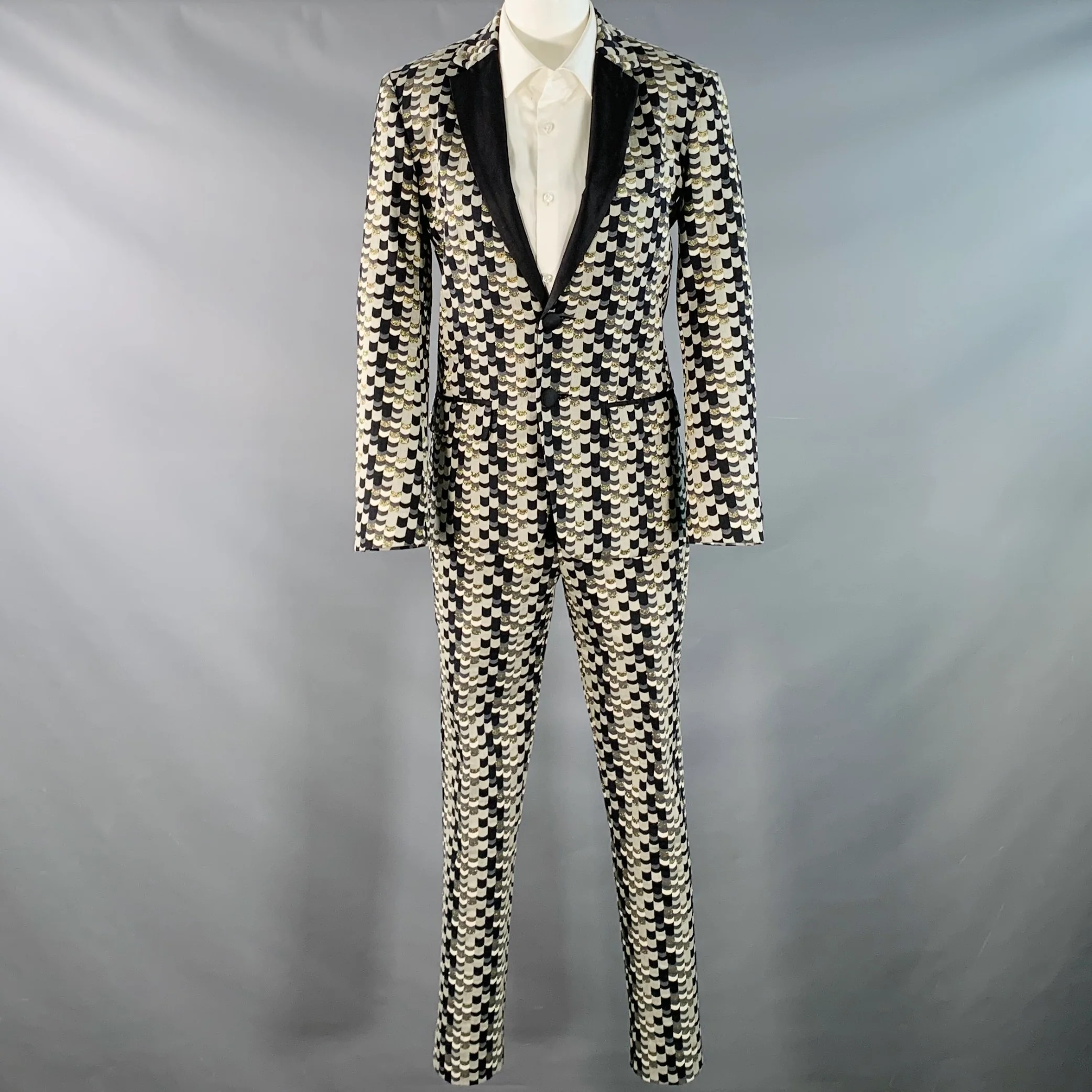 MR TURK Size 36 Regular Grey Black Gold Scales Jacquard Cotton Blend Suit - Image 2