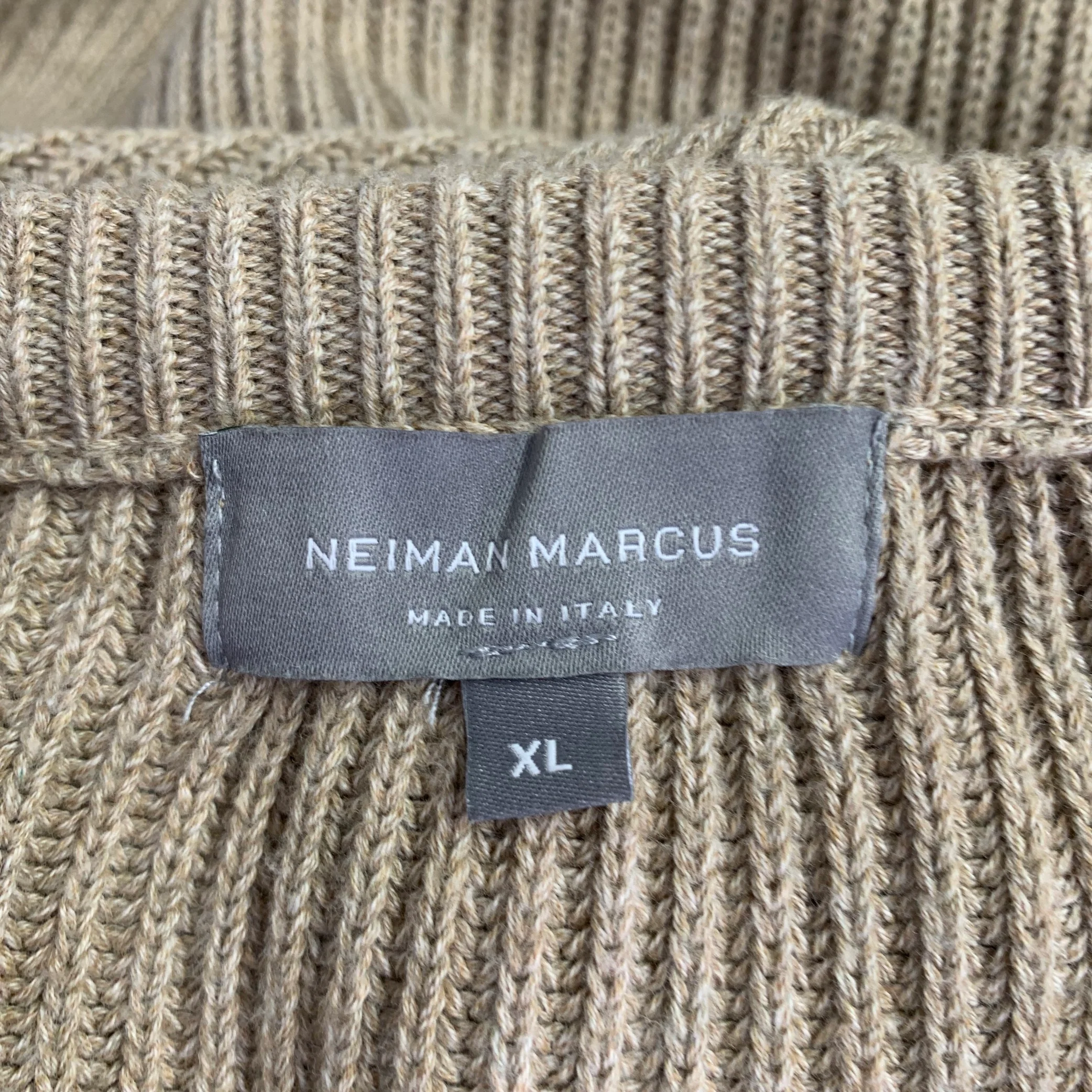 NEIMAN MARCUS Size XL Beige Knit Cotton Crew Neck Sweater - Image 4